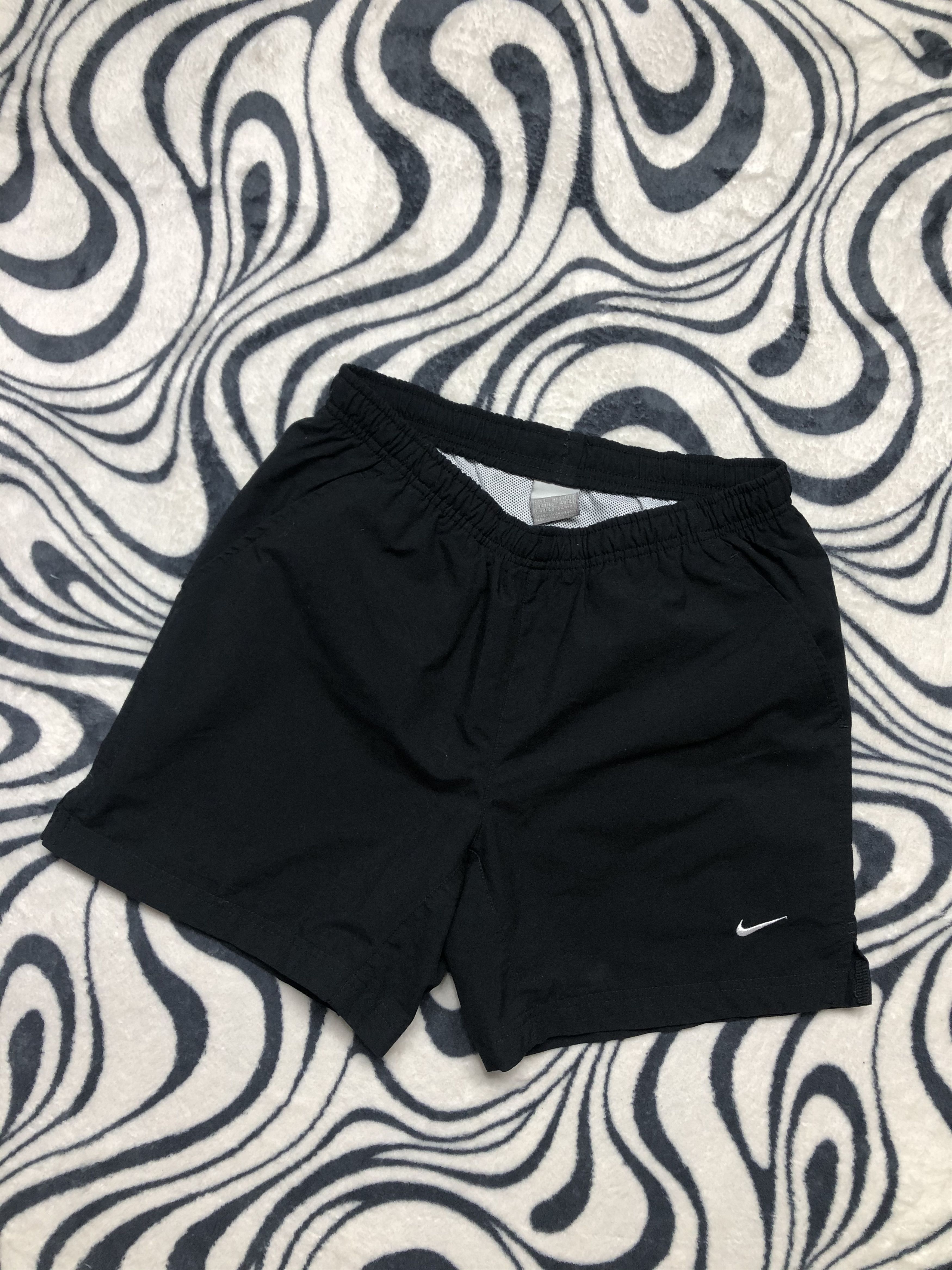 Pre-owned Nike X Vintage Nike Vintage Mens Nylon Shorts In Black