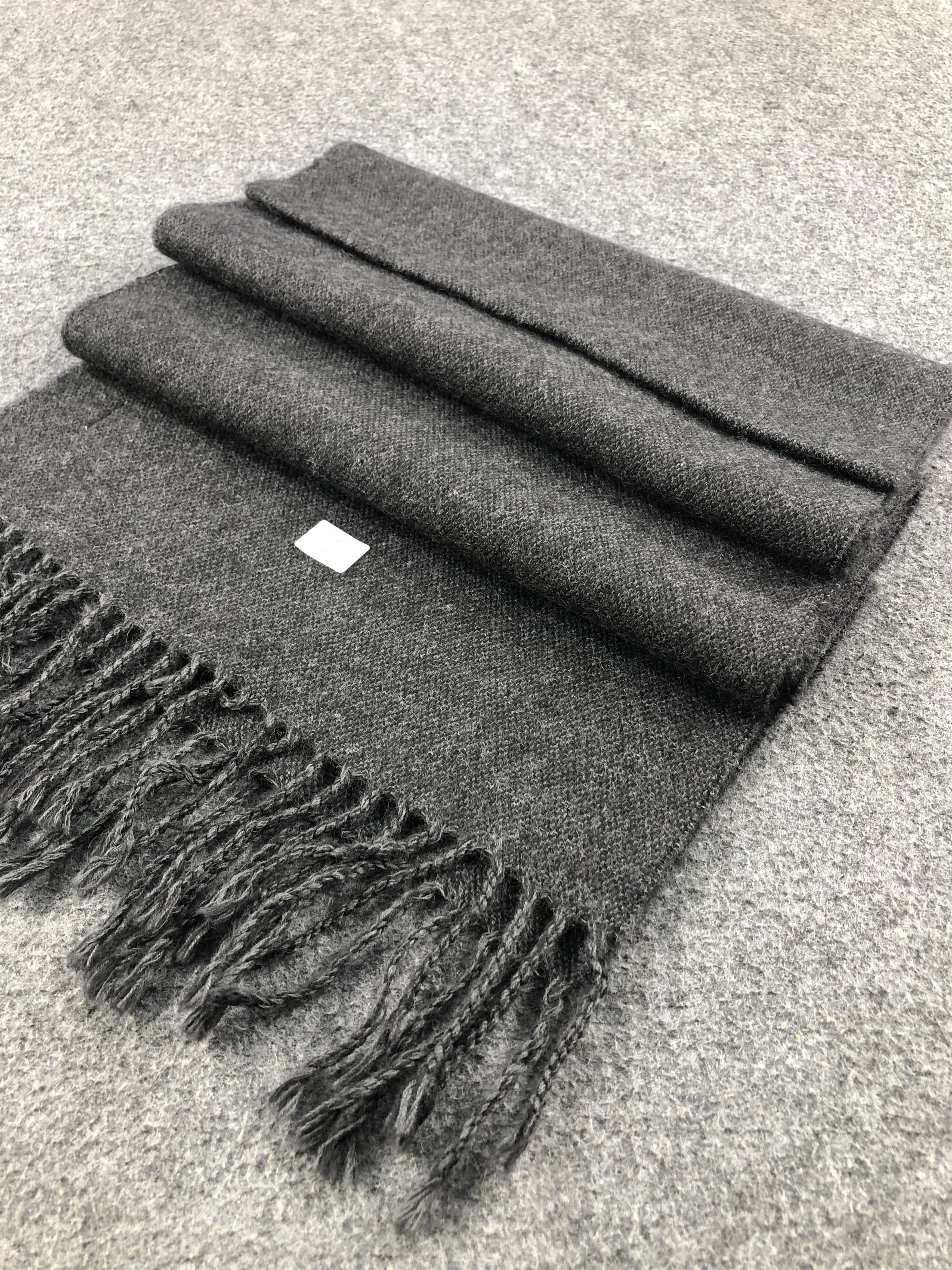 Pierre Balmain Pierre Balmain Scarf / Muffler / Neckwear Size ONE SIZE - 2 Thumbnail
