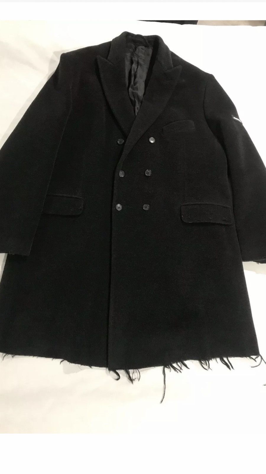 Balenciaga Balenciaga oversized distressed coat. 48/M. $3500 Size US M / EU 48-50 / 2 - 2 Thumbnail
