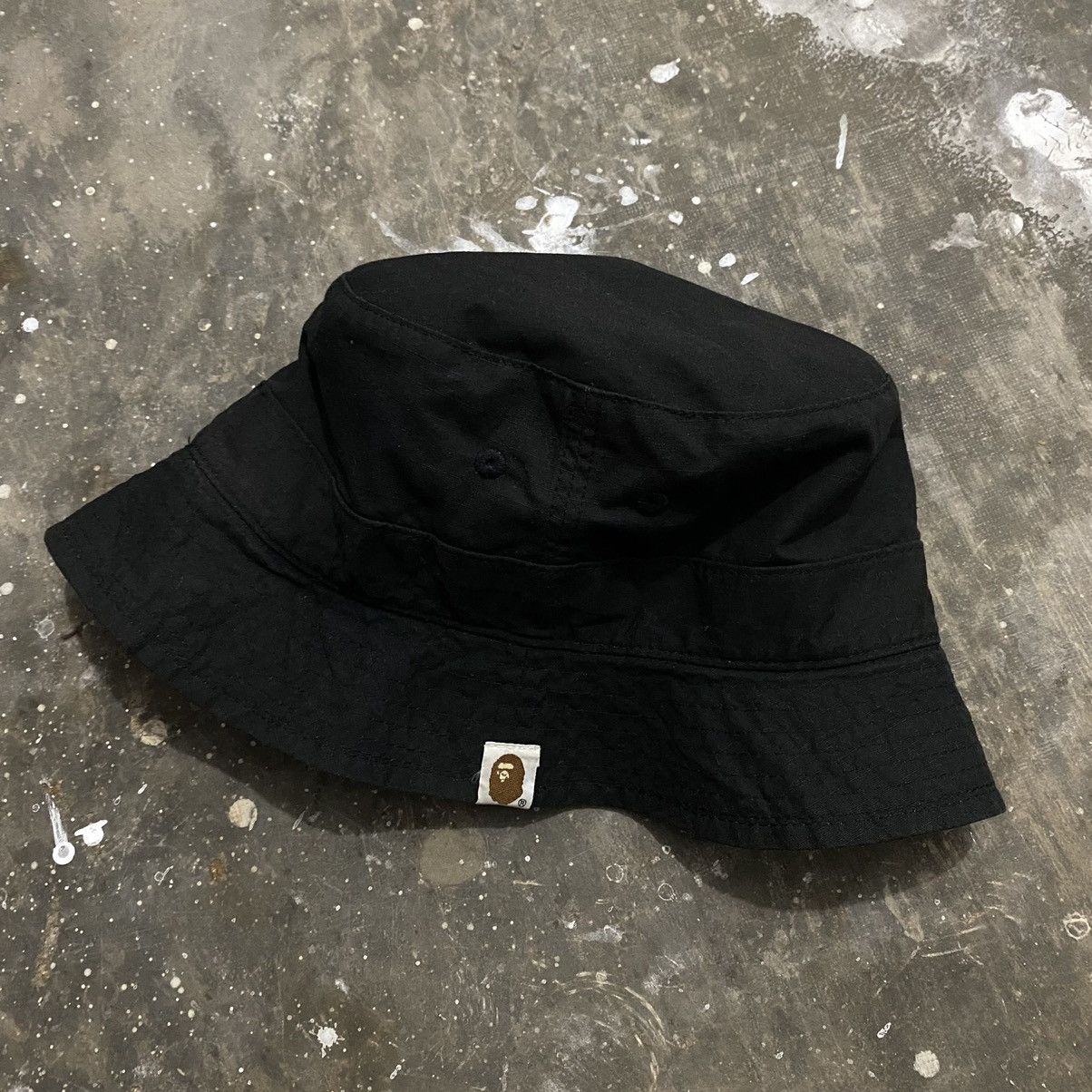 Bape × Vintage 1st Camo Reversible Bucket Hat Size ONE SIZE - 2 Thumbnail