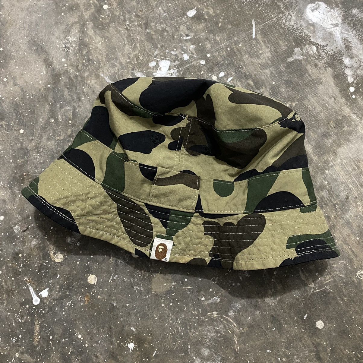 Bape × Vintage 1st Camo Reversible Bucket Hat Size ONE SIZE - 1 Thumbnail