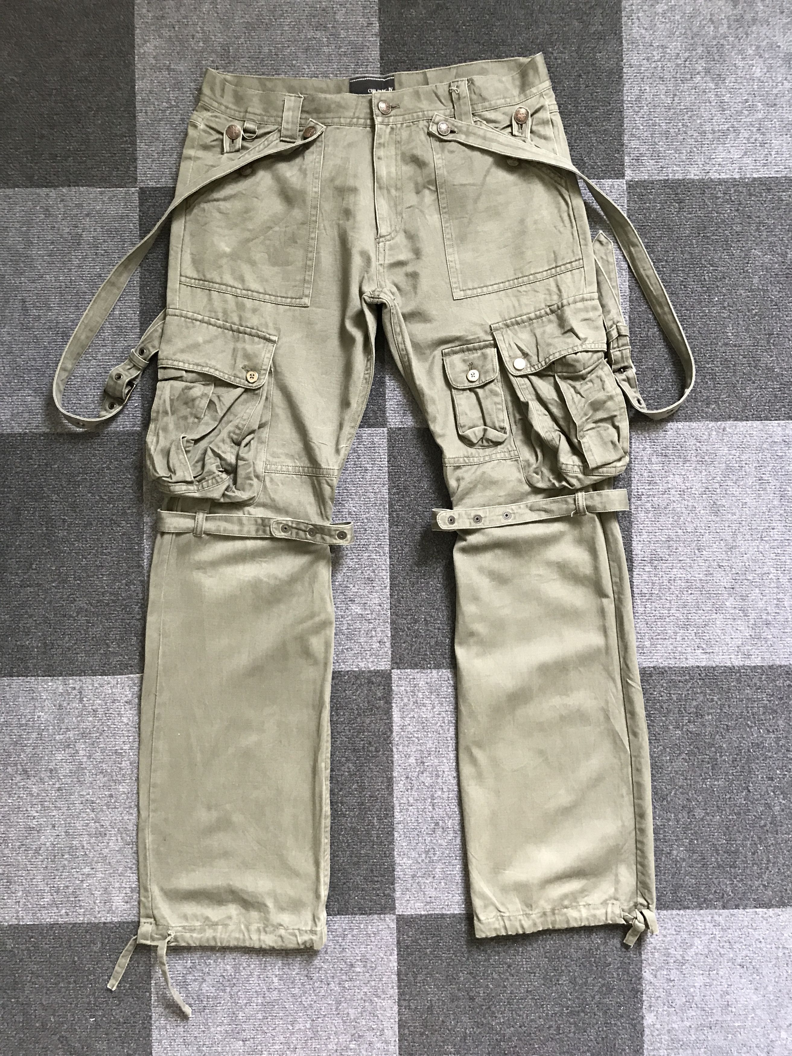 Image of Seditionaries Cp142 Chil Deric Japan Bondage Gas Mask Cargo Pant in Military Green, Men's (Size 33)