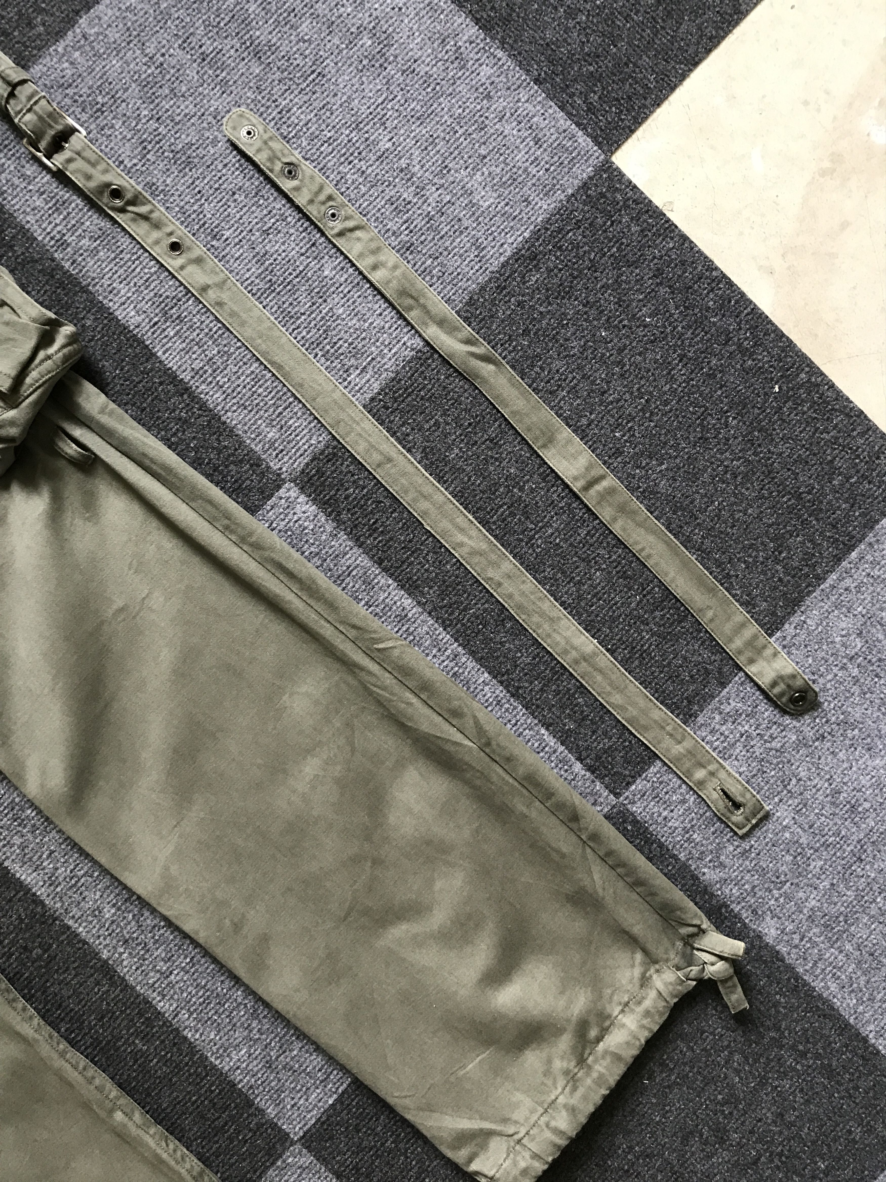 Japanese Brand CP142 CHIL DERIC Japan Bondage Gas Mask Cargo Pant Size US 33 - 7 Thumbnail