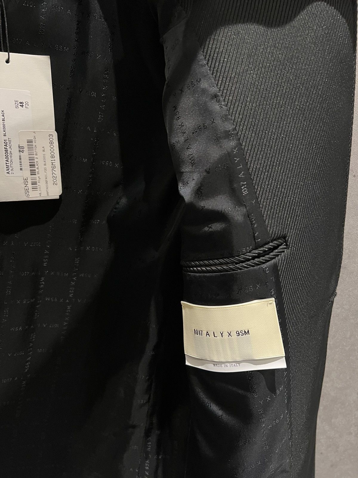 1017 ALYX 9SM 1017 Alyx Coat Size US M / EU 48-50 / 2 - 9 Thumbnail