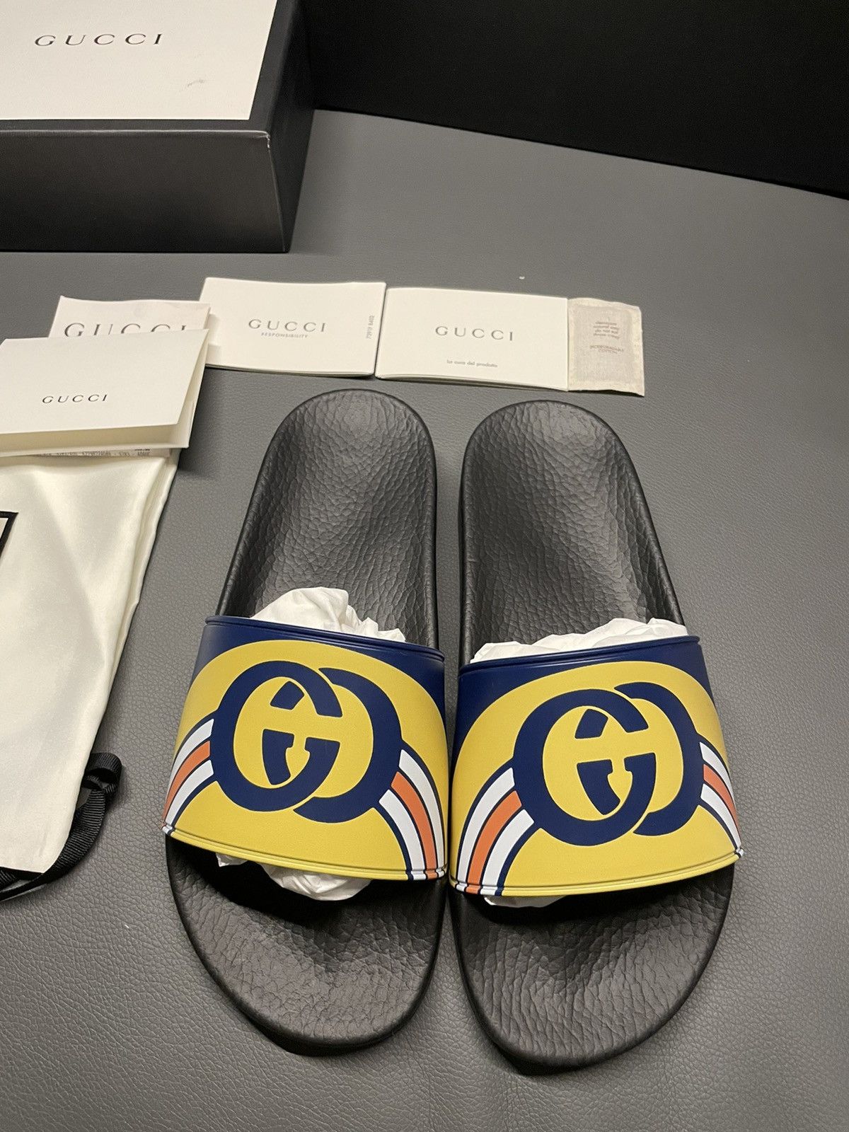 Gucci Iconic Runway Rare Gucci Logo Slides Sandal Slip on Shoes Size US 9.5 / EU 42-43 - 15 Thumbnail