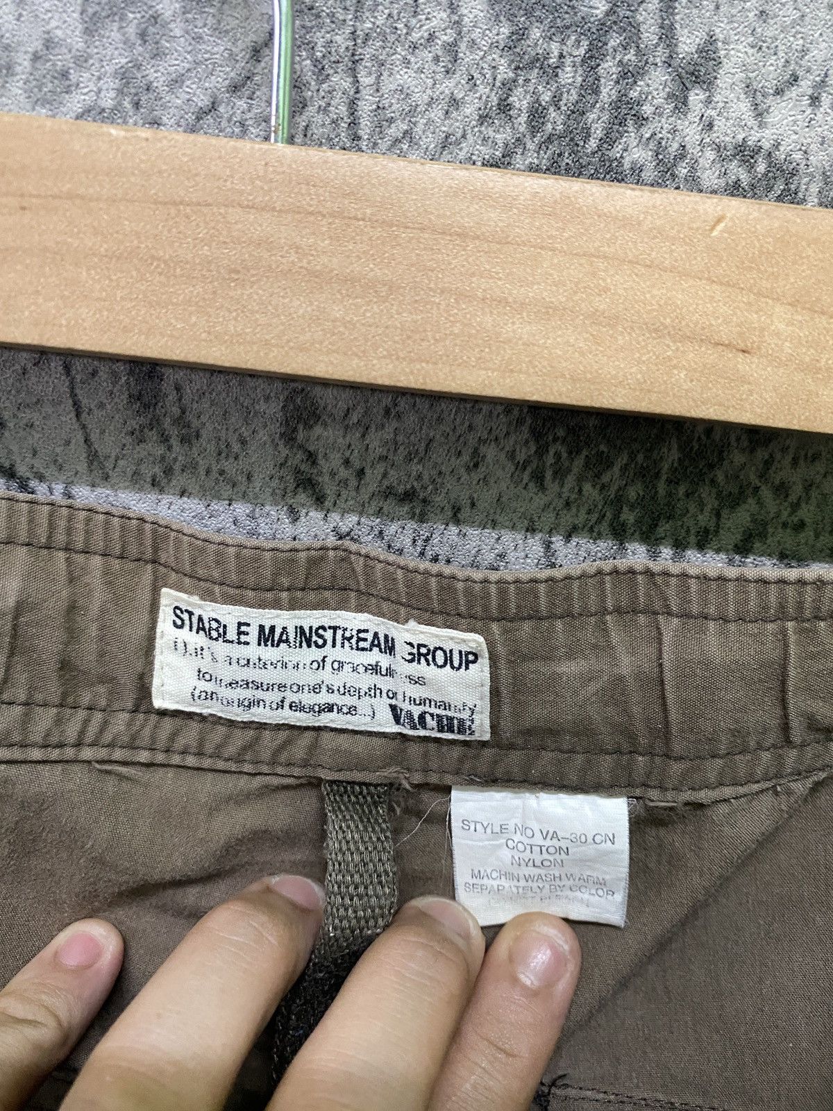 Japanese Brand Vintage Vache Nylon 7 Pocket Zipper Parachute Pants Size US 33 - 13 Thumbnail