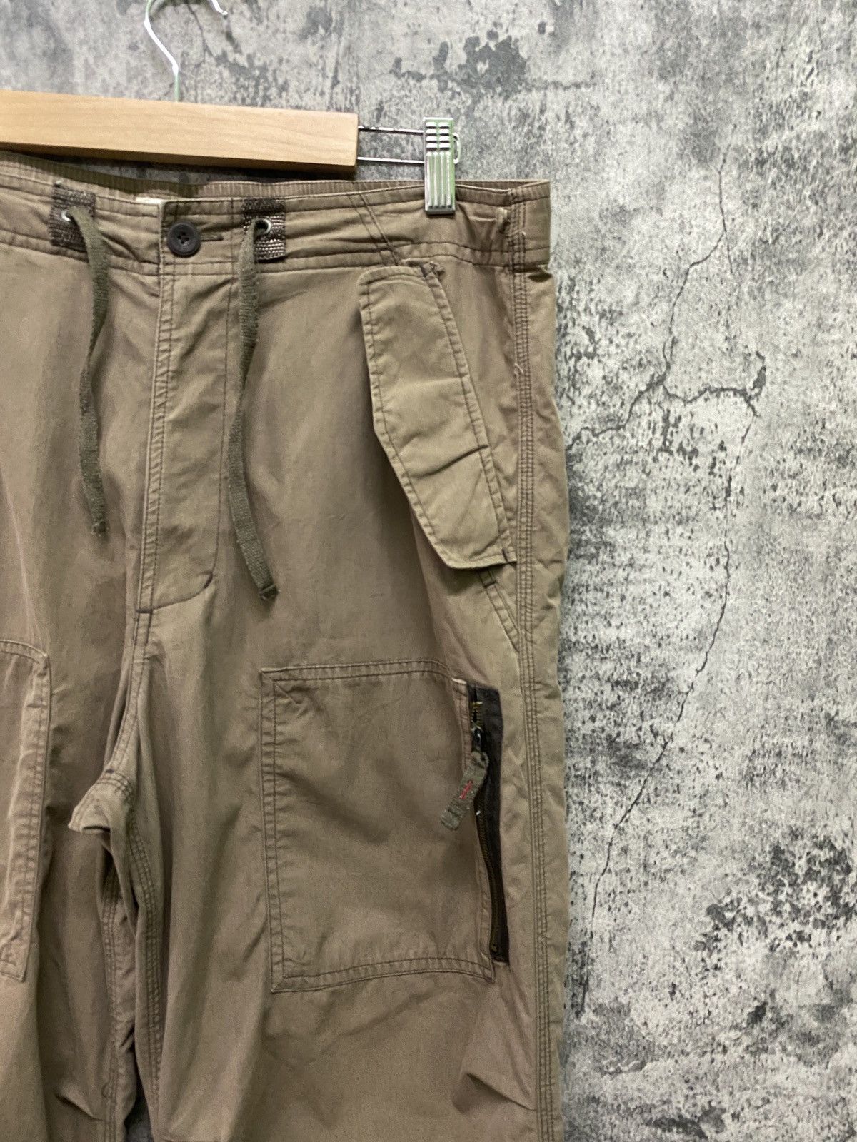 Japanese Brand Vintage Vache Nylon 7 Pocket Zipper Parachute Pants Size US 33 - 5 Thumbnail