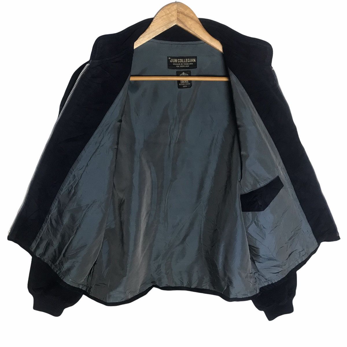 Japanese Brand × Jun Takahashi Jun collegian velvet bomber designed by young men Size US M / EU 48-50 / 2 - 3 Thumbnail
