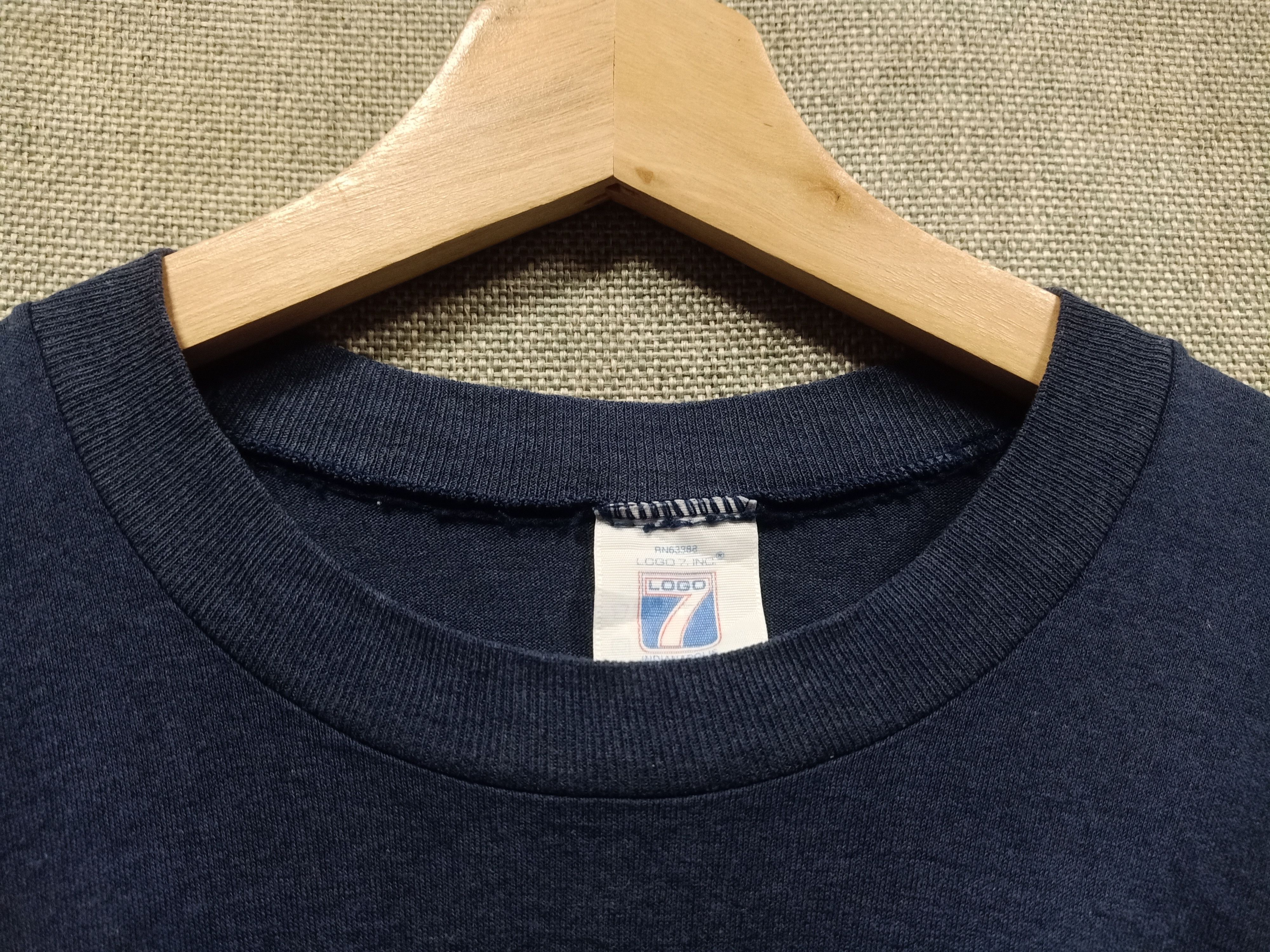 Logo 7 vintage 90s t shirt mlb cleveland indians made in usa Size US L / EU 52-54 / 3 - 3 Thumbnail