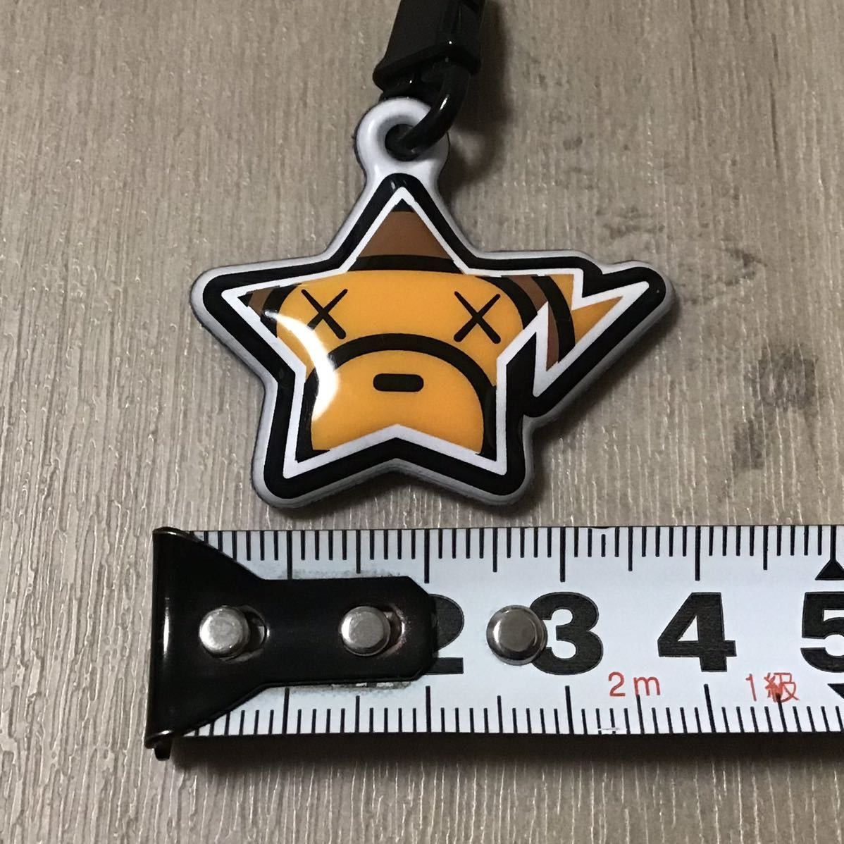 Bape × Kaws BAPE × KAWS MILO mobile cleaner strap a bathing ape NIGO Size ONE SIZE - 4 Thumbnail