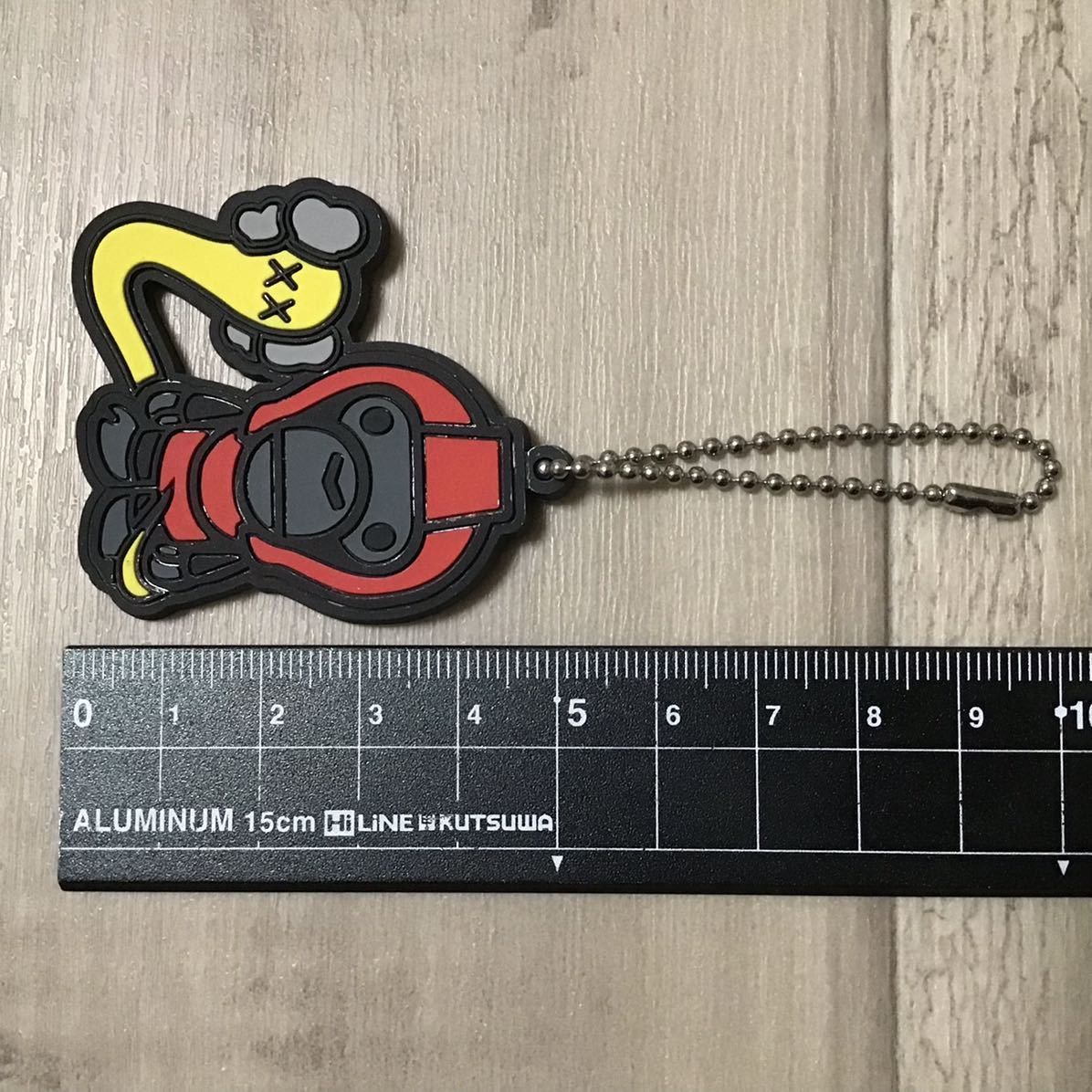 Bape × Kaws BAPE × KAWS MILO bendy key chain a bathing ape NIGO Size ONE SIZE - 5 Thumbnail