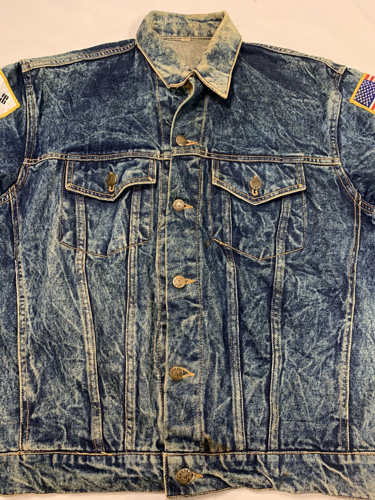 Guess Vintage 90s acid wash Guess denim jacket embroidery dragon Size US L / EU 52-54 / 3 - 7 Thumbnail