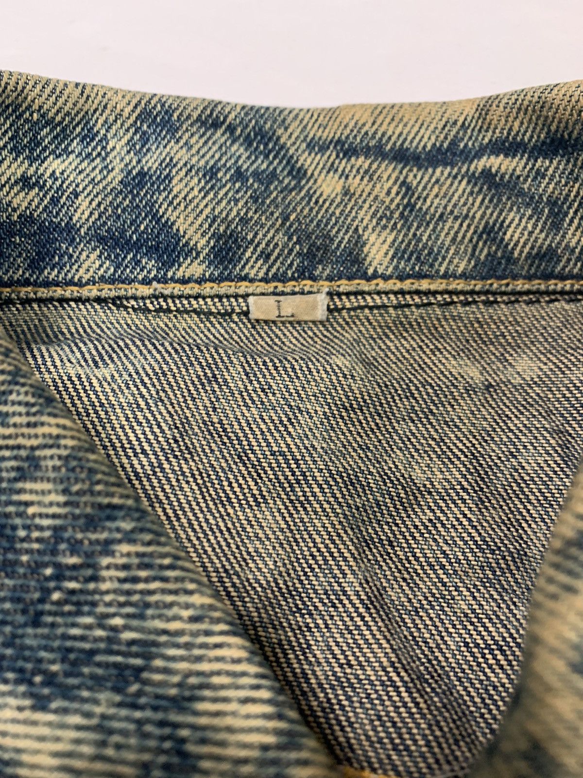 Guess Vintage 90s acid wash Guess denim jacket embroidery dragon Size US L / EU 52-54 / 3 - 5 Thumbnail
