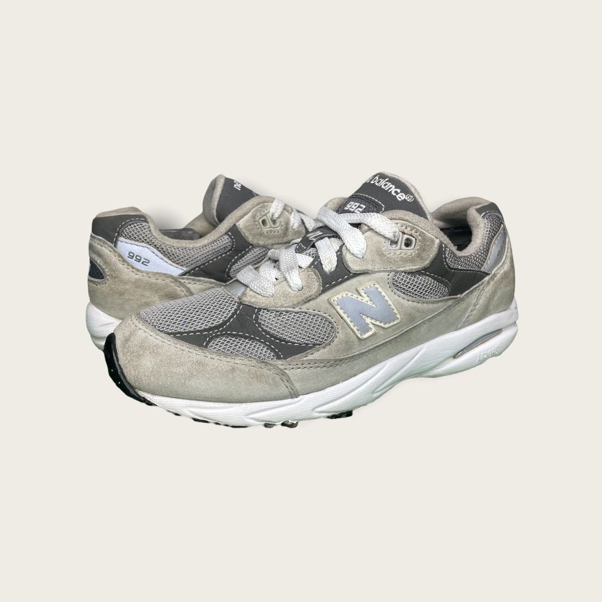 New Balance New Balance 992 Kith Grey White Sz 4.5 Womens Size US 5 / EU 37 - 1 Thumbnail
