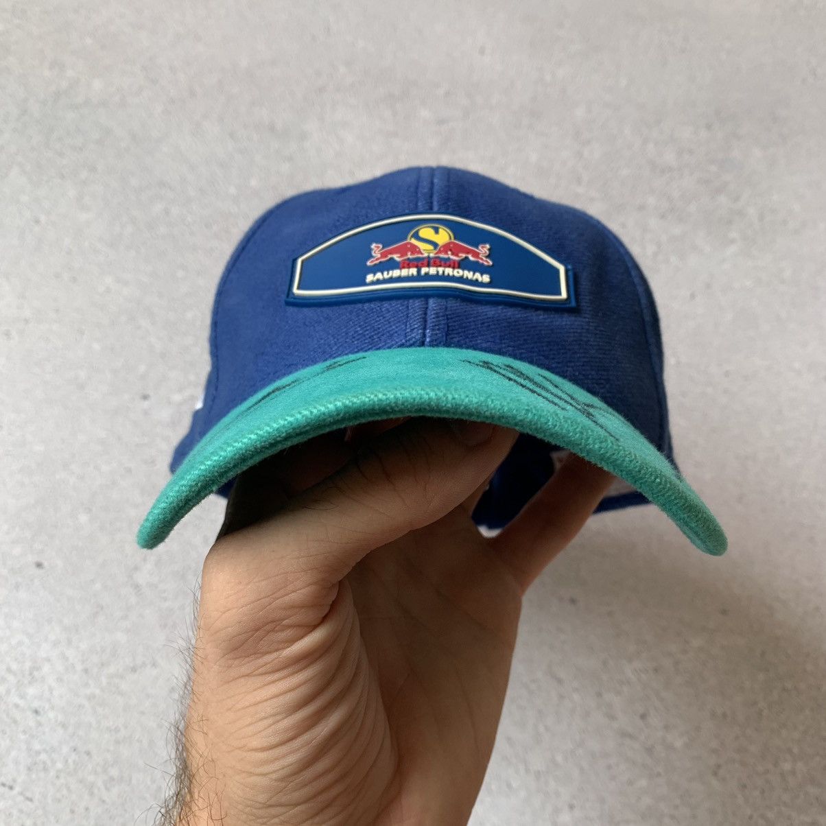 Formula 1 Vintage 90’s Red Bull SAUBER PETRONAS Cap Size ONE SIZE - 13 Thumbnail