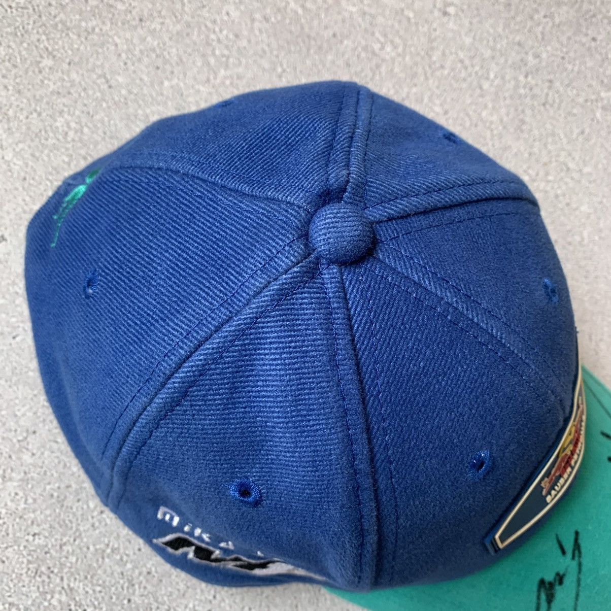 Formula 1 Vintage 90’s Red Bull SAUBER PETRONAS Cap Size ONE SIZE - 11 Thumbnail