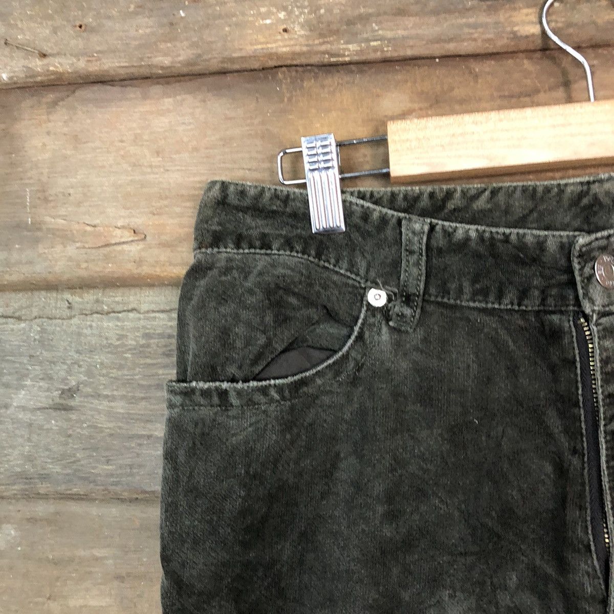 Japanese Brand Interavupo Green Conduroy streetwear vintage Pants #5688 Size US 29 - 4 Thumbnail