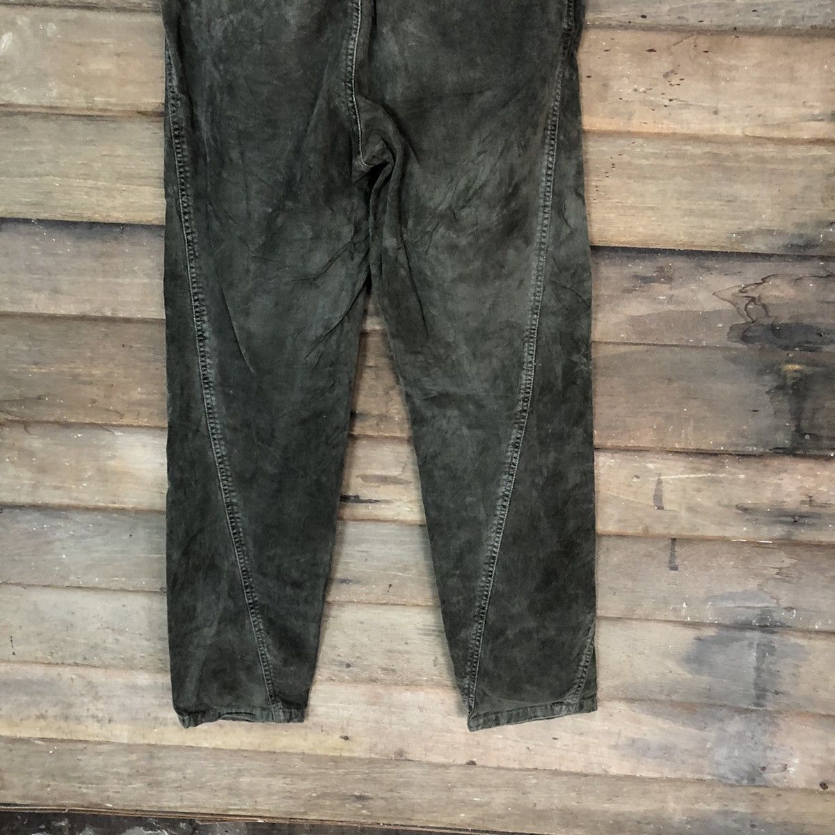 Japanese Brand Interavupo Green Conduroy streetwear vintage Pants #5688 Size US 29 - 10 Thumbnail