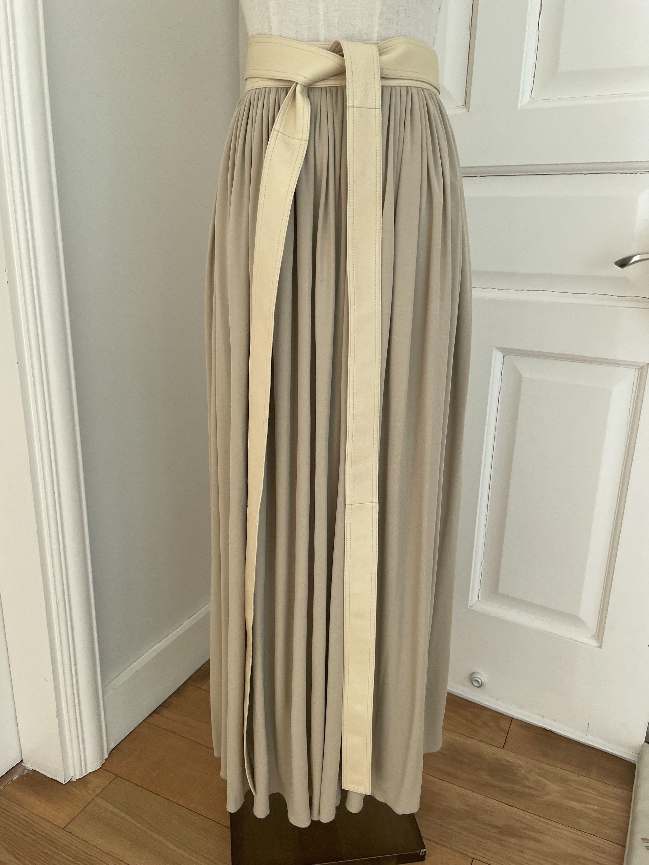 Celine Old Celine skirt with leather belt Size 25" / US 0 / IT 36 - 1 Thumbnail
