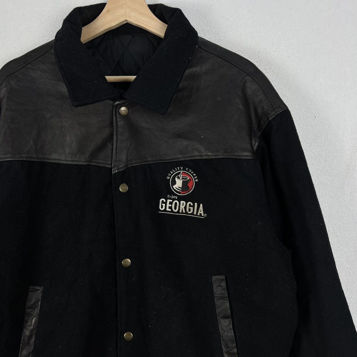 Japanese Brand VINTAGE GEORGIA VARSITY JACKET LEATHER HANDLING BIG LOGO Size US M / EU 48-50 / 2 - 4 Thumbnail