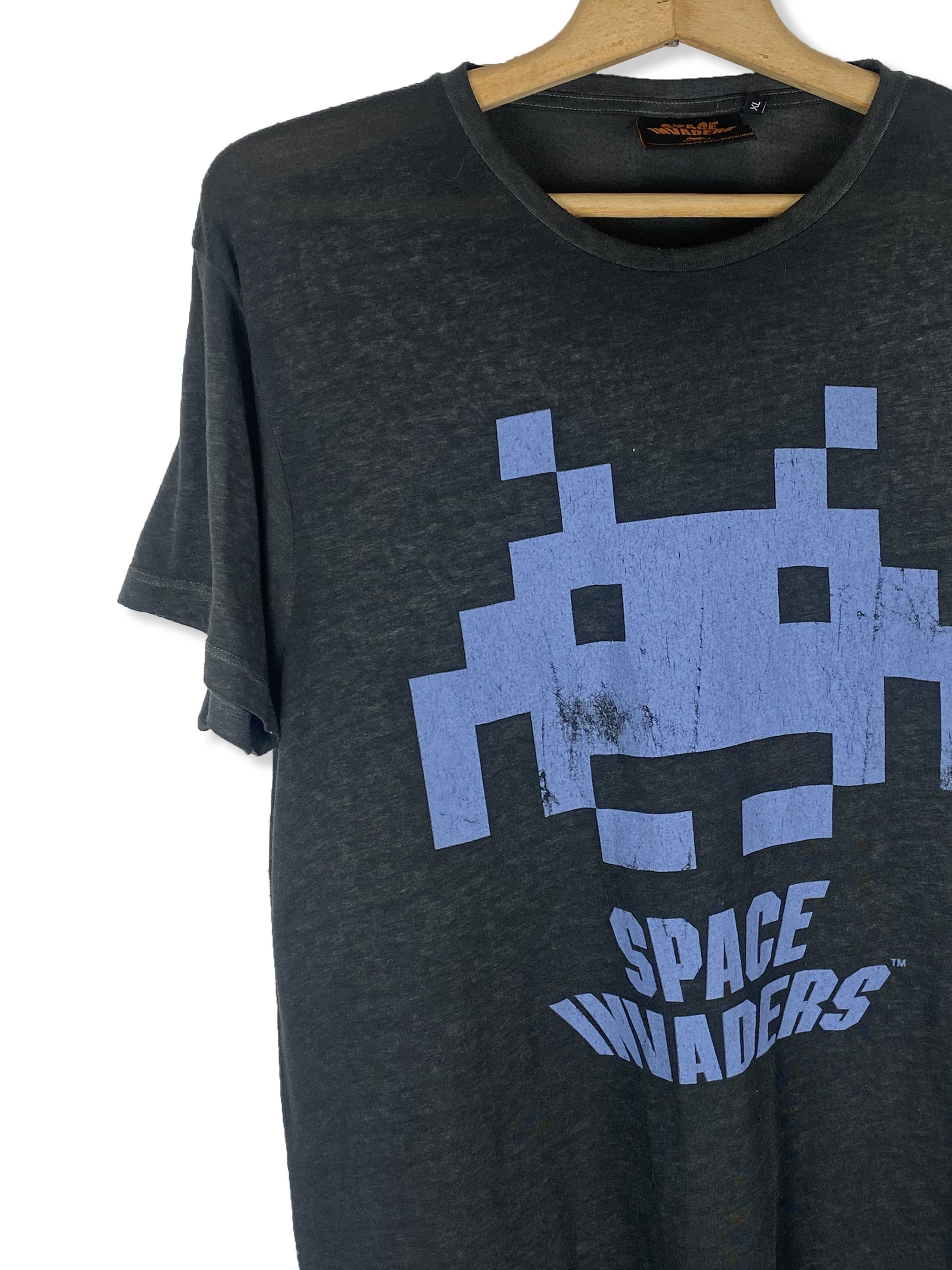 Vintage Vintage SPACE INVADERS Black Distressed T-Shirt M308 Size US L / EU 52-54 / 3 - 3 Thumbnail