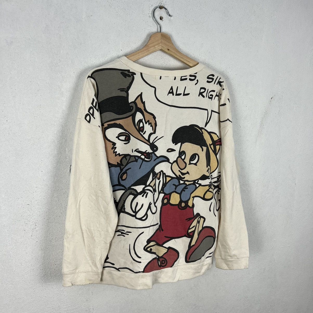Disney LONG SLEEVE SWEATSHIRT DISNEY BIG LOGO CARTOON NETWORK Size US L / EU 52-54 / 3 - 7 Thumbnail