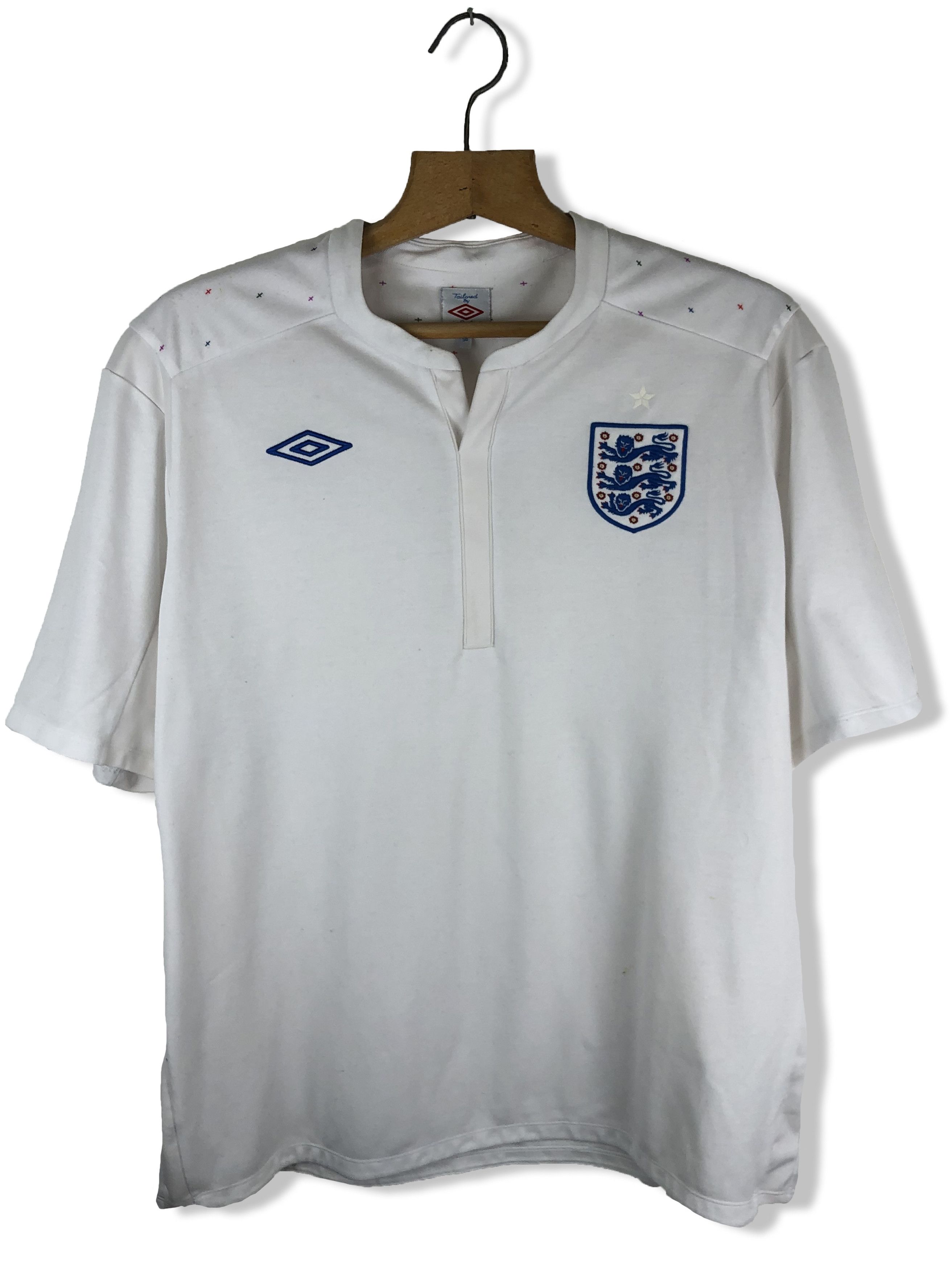 Umbro Vintage UMBRO White Soccer Jersey T-Shirt M151 Size US XXL / EU 58 / 5 - 1 Thumbnail
