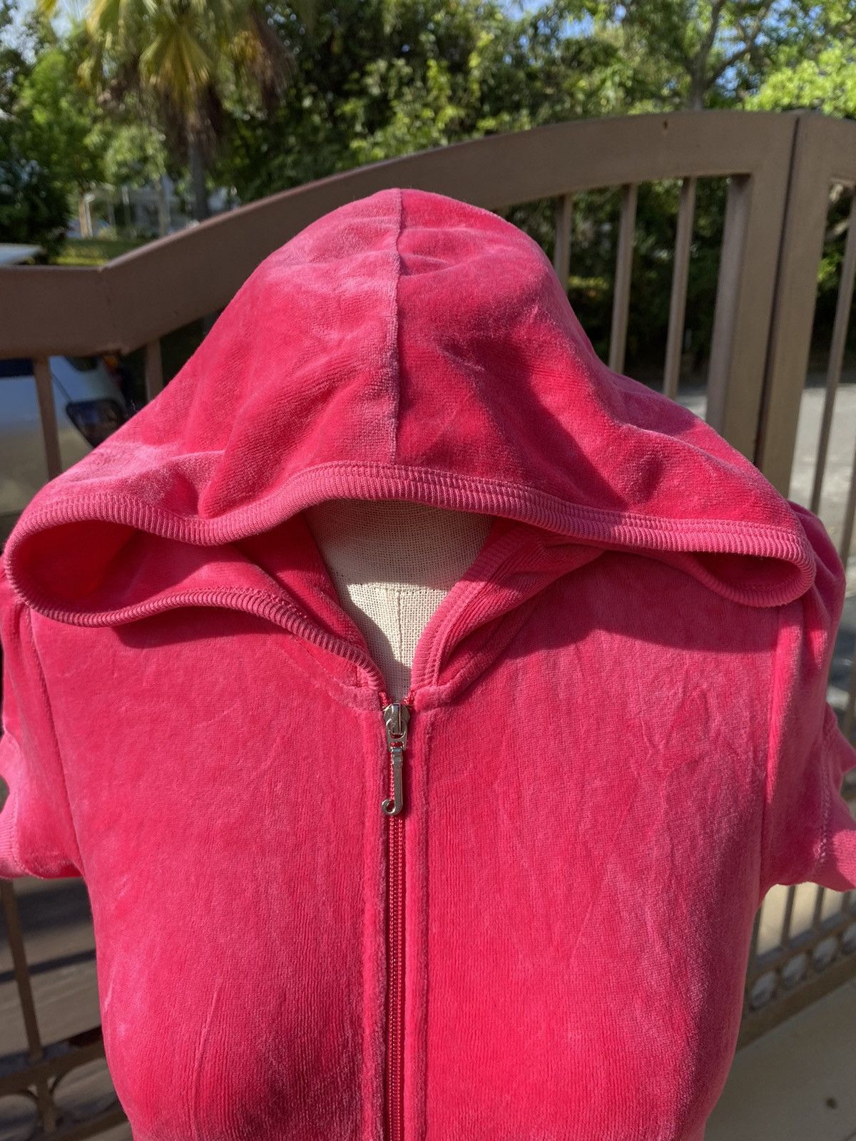 Juicy Couture velvet pink sweater Size S / US 4 / IT 40 - 2 Thumbnail