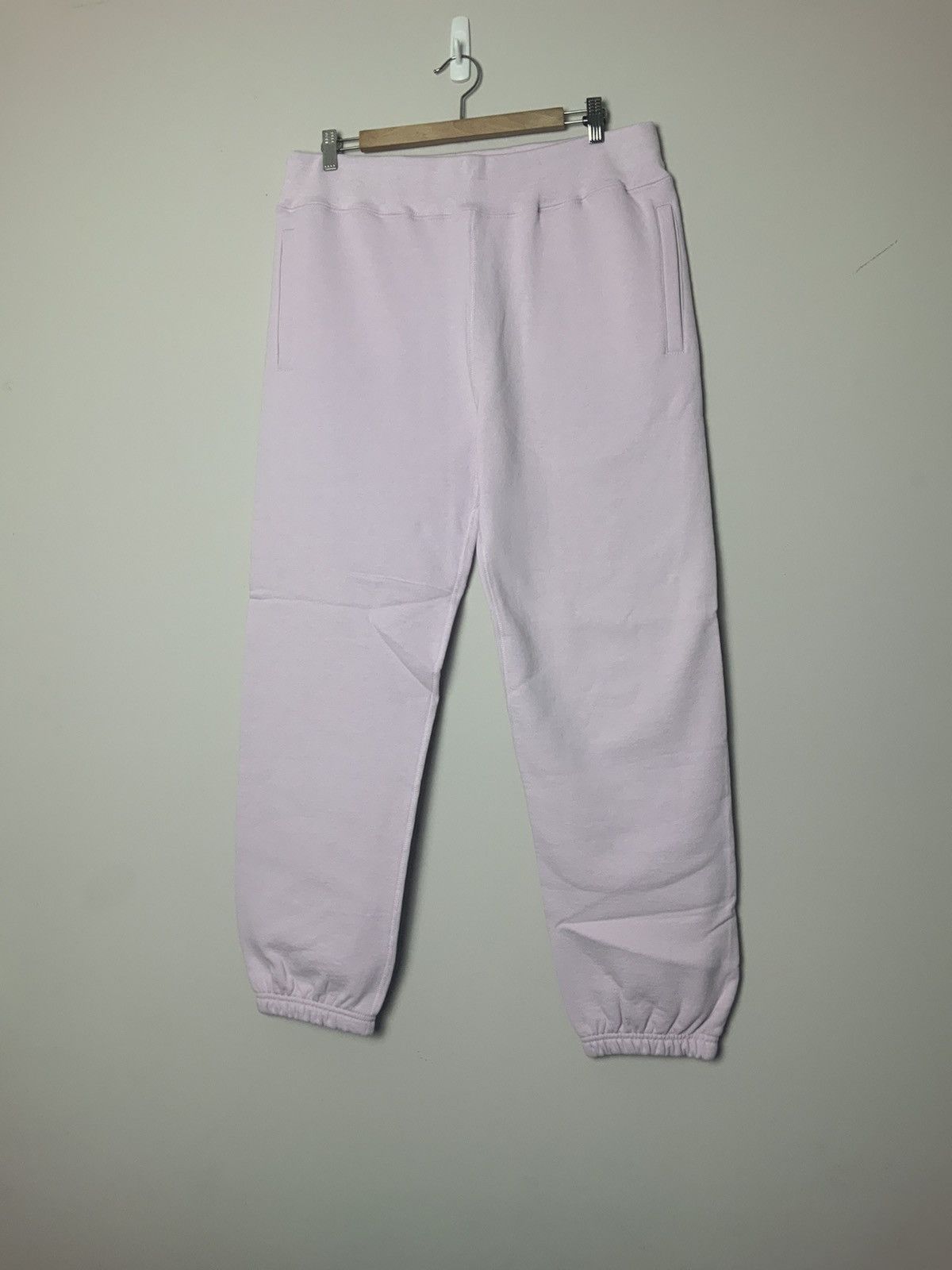 Supreme Supreme Corner Label Sweatpants Light Purple Medium Size US 32 / EU 48 - 3 Thumbnail