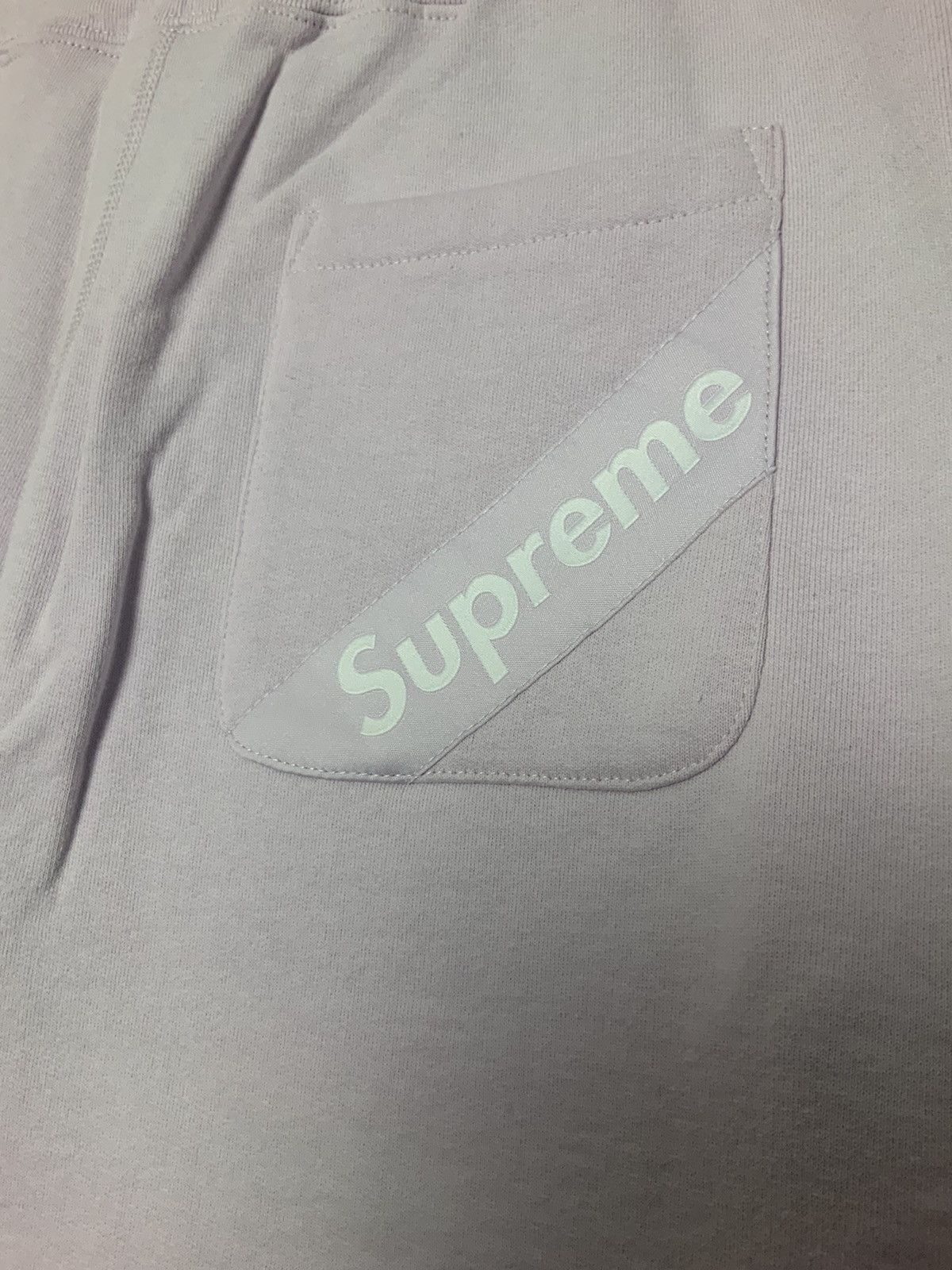 Supreme Supreme Corner Label Sweatpants Light Purple Medium Size US 32 / EU 48 - 2 Thumbnail