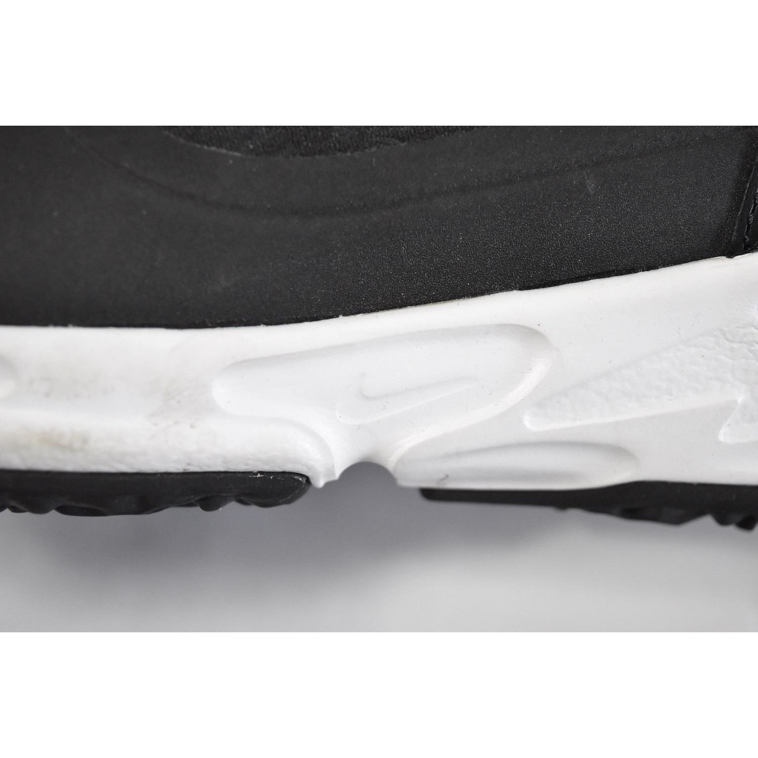 Givenchy × Nike × Riccardo Tisci NIKE x R.T/ZOOM LEGEND RICCARDO TISCI/23711 - 0510 141 Size US 9 / EU 42 - 9 Thumbnail