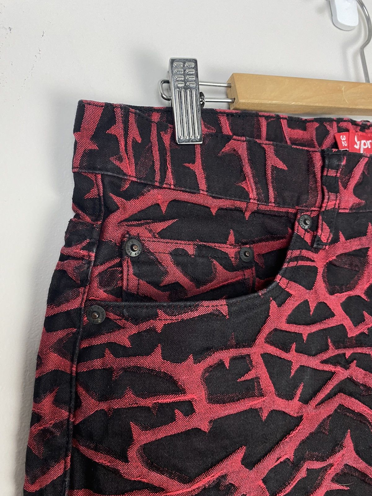 Supreme Supreme Thorn 5 Pocket Denim Jeans Red Black 32 Size US 32 / EU 48 - 5 Thumbnail