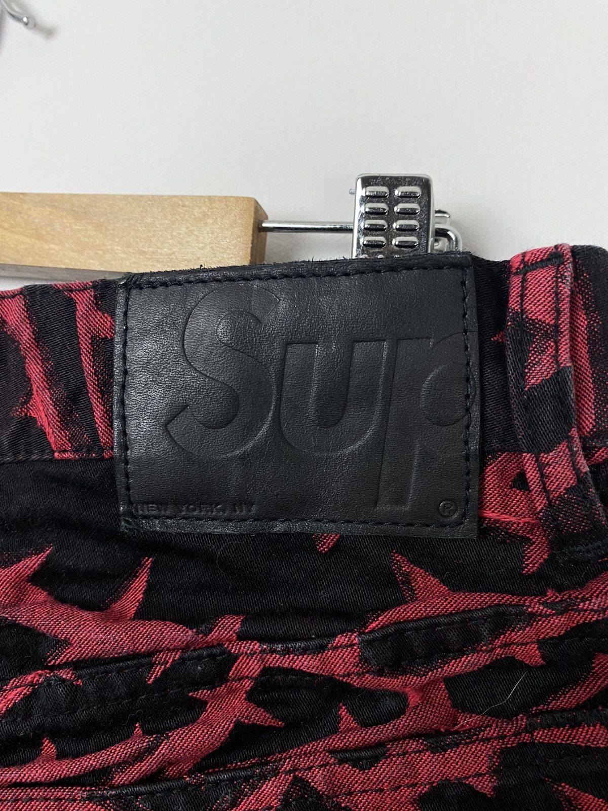Supreme Supreme Thorn 5 Pocket Denim Jeans Red Black 32 Size US 32 / EU 48 - 9 Thumbnail