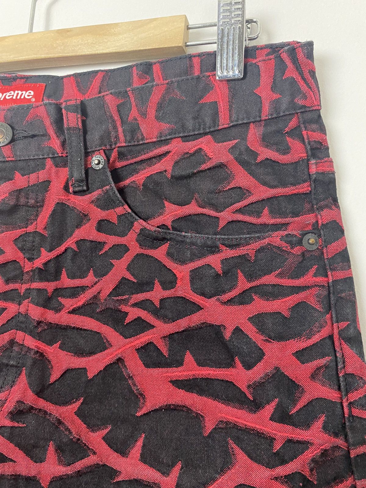Supreme Supreme Thorn 5 Pocket Denim Jeans Red Black 32 Size US 32 / EU 48 - 4 Thumbnail