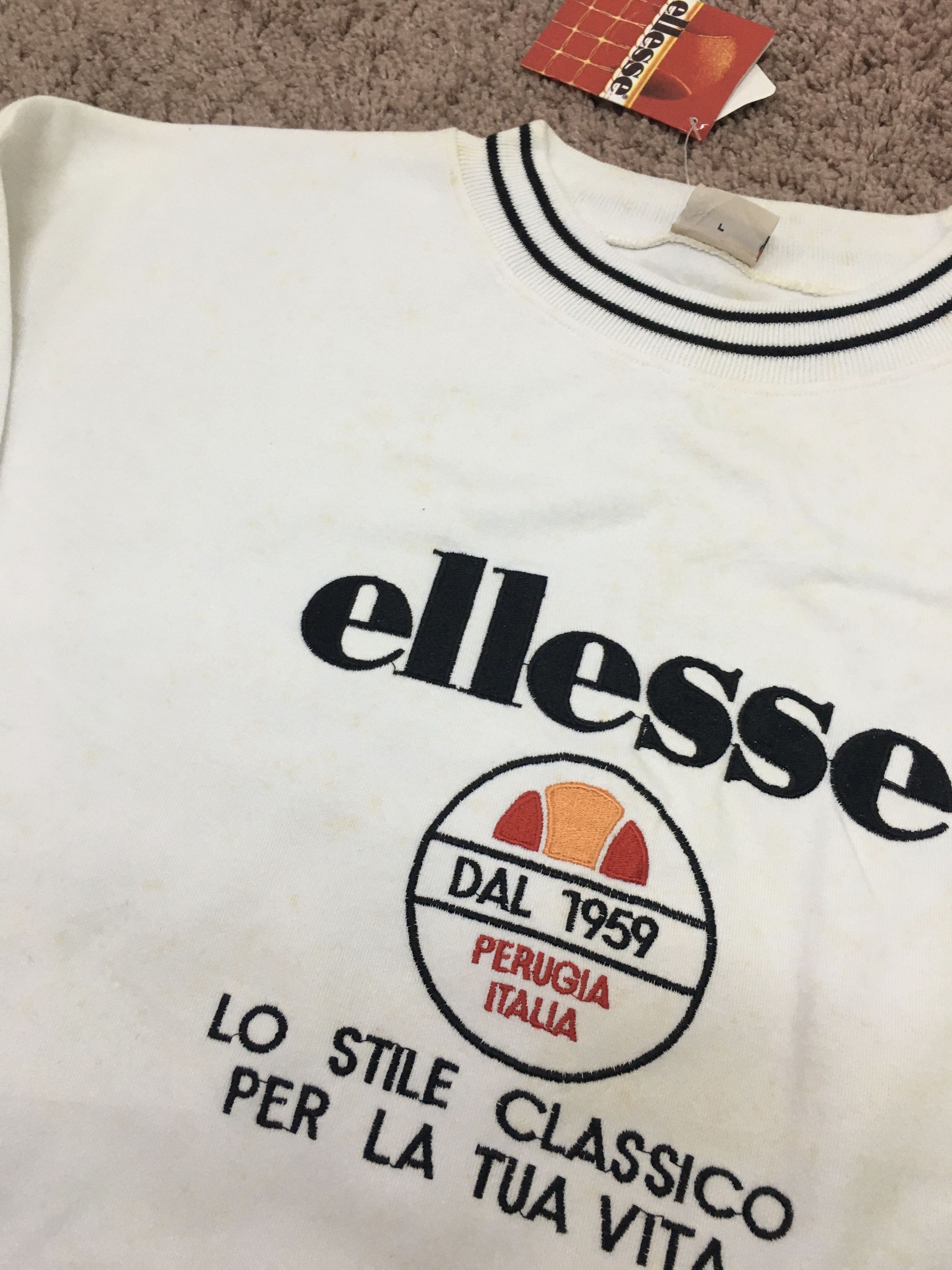 Ellesse vintage ellesse embroidery spell out Size US L / EU 52-54 / 3 - 3 Thumbnail