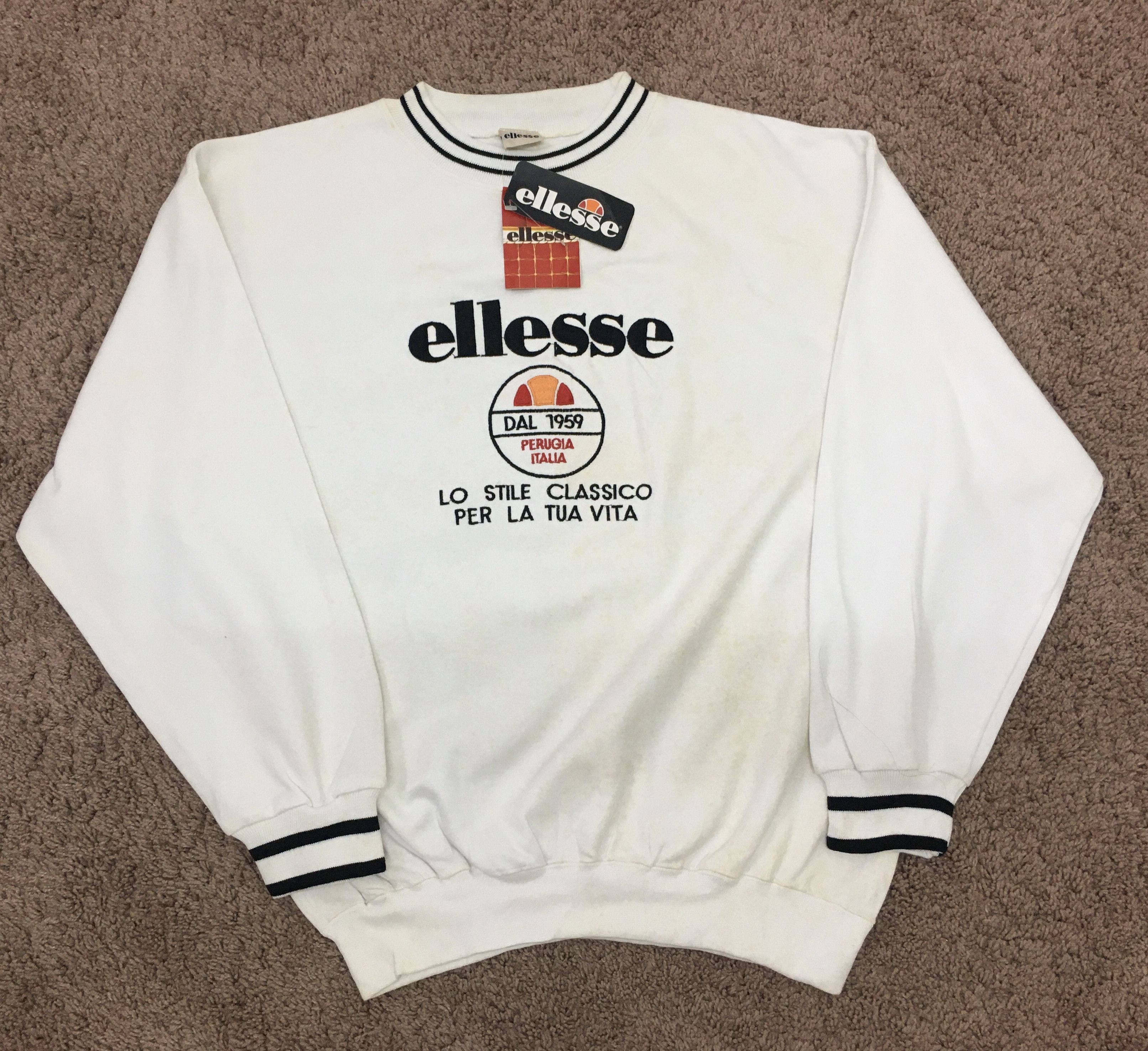 Ellesse vintage ellesse embroidery spell out Size US L / EU 52-54 / 3 - 1 Thumbnail