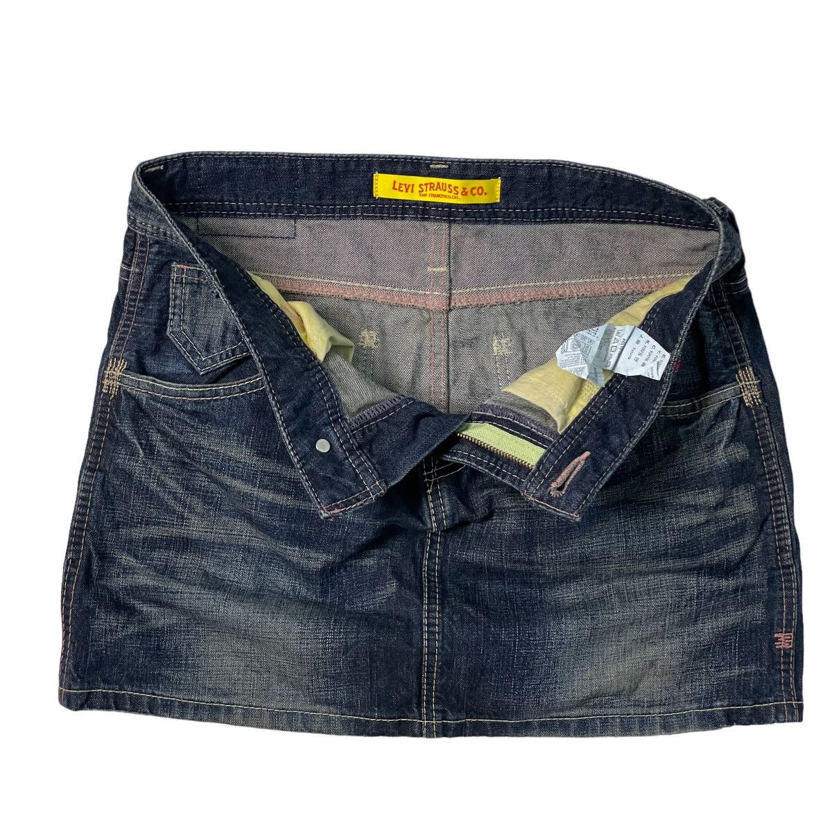 Levi's Vintage Levi's San Francisco Ggg Mini Skirt Size 30" / US 8 / IT 44 - 8 Thumbnail