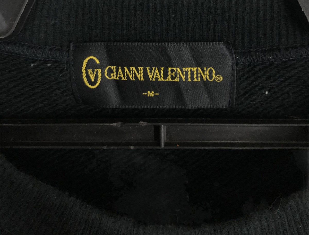 Gianni Valentino × Valentino × Vintage Vintage Gianni Valentino sweatshirt small logo embroidered Size US M / EU 48-50 / 2 - 7 Thumbnail