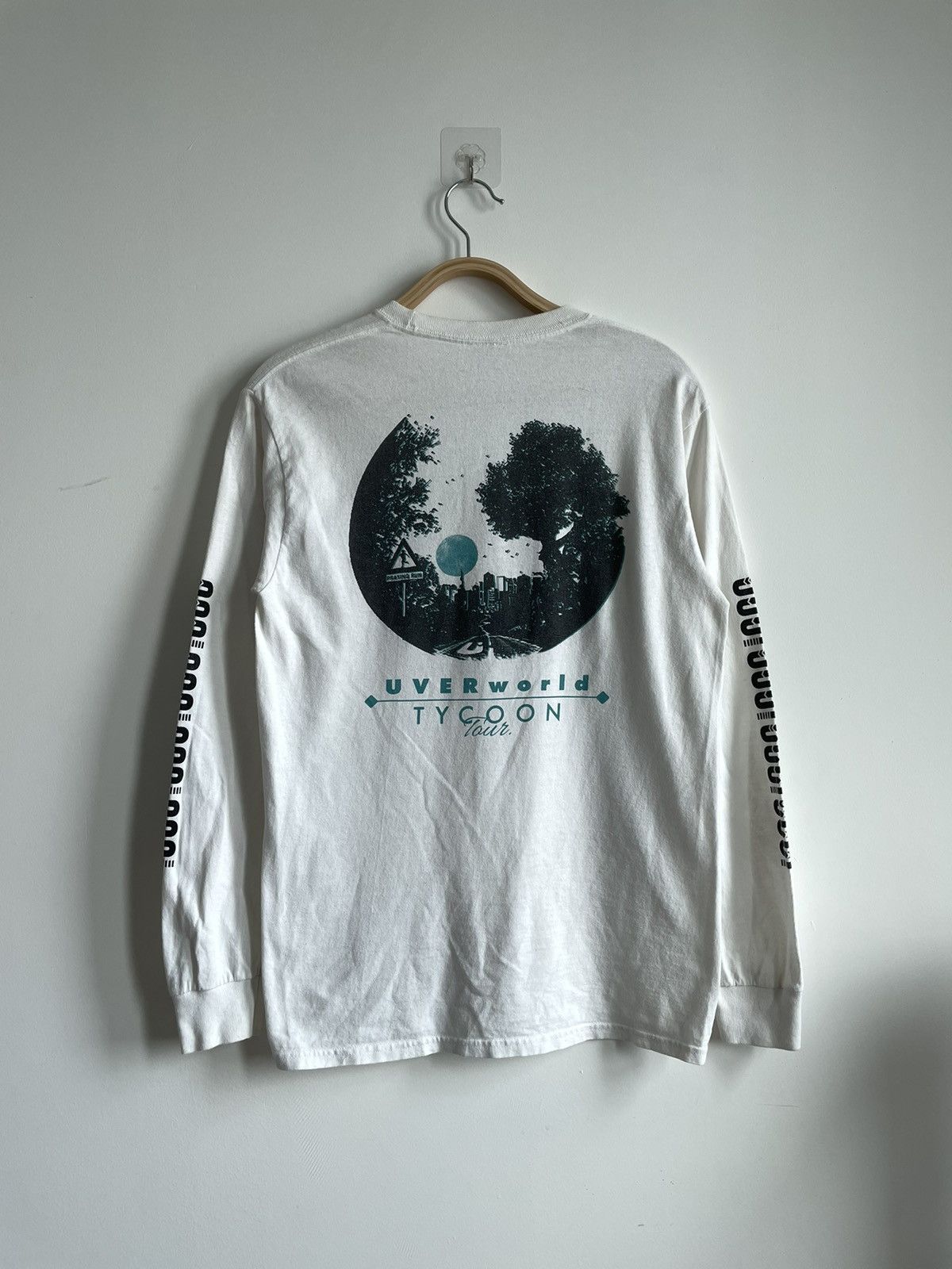 Band Tees × Japanese Brand UVERWORLD TYCOON TOUR LONG SLEEVE SHIRT Size US L / EU 52-54 / 3 - 1 Thumbnail