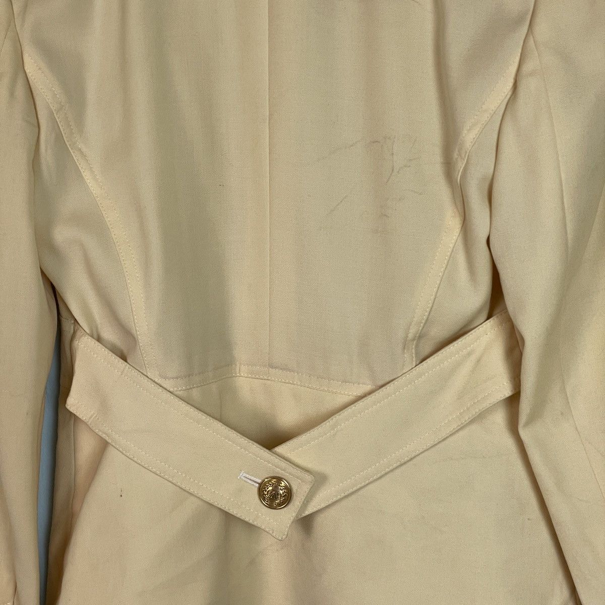 Valentino Valentino Garavani Miss V V Button Coat Size M / US 6-8 / IT 42-44 - 15 Thumbnail