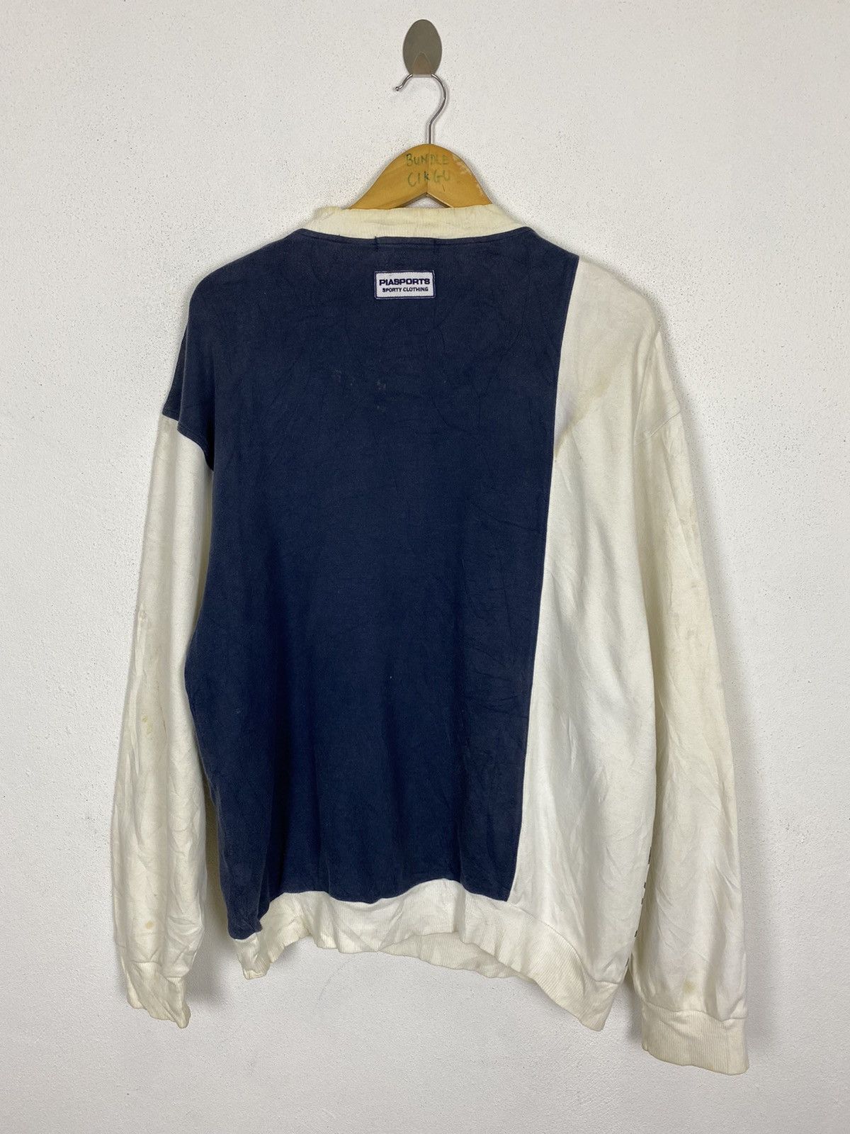 Japanese Brand × Vintage VINTAGE PIASPORT HUCKLE BERRY HOUND SWEATER Size US L / EU 52-54 / 3 - 5 Thumbnail
