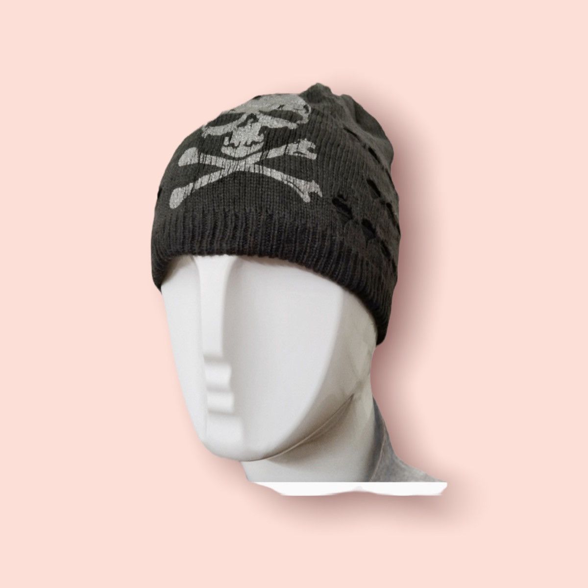 Seditionaries VINTAGE SKULL BEANIE REVERSIBLE STRIPES AND DISTRESSED Size ONE SIZE - 4 Thumbnail