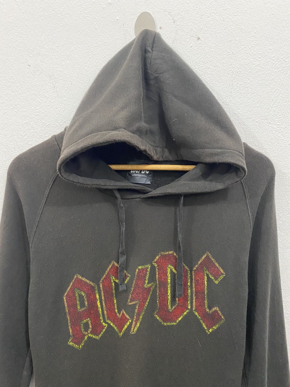 AC/DC × Band Tees 2010 AC/DC HODDIES Size US S / EU 44-46 / 1 - 3 Thumbnail