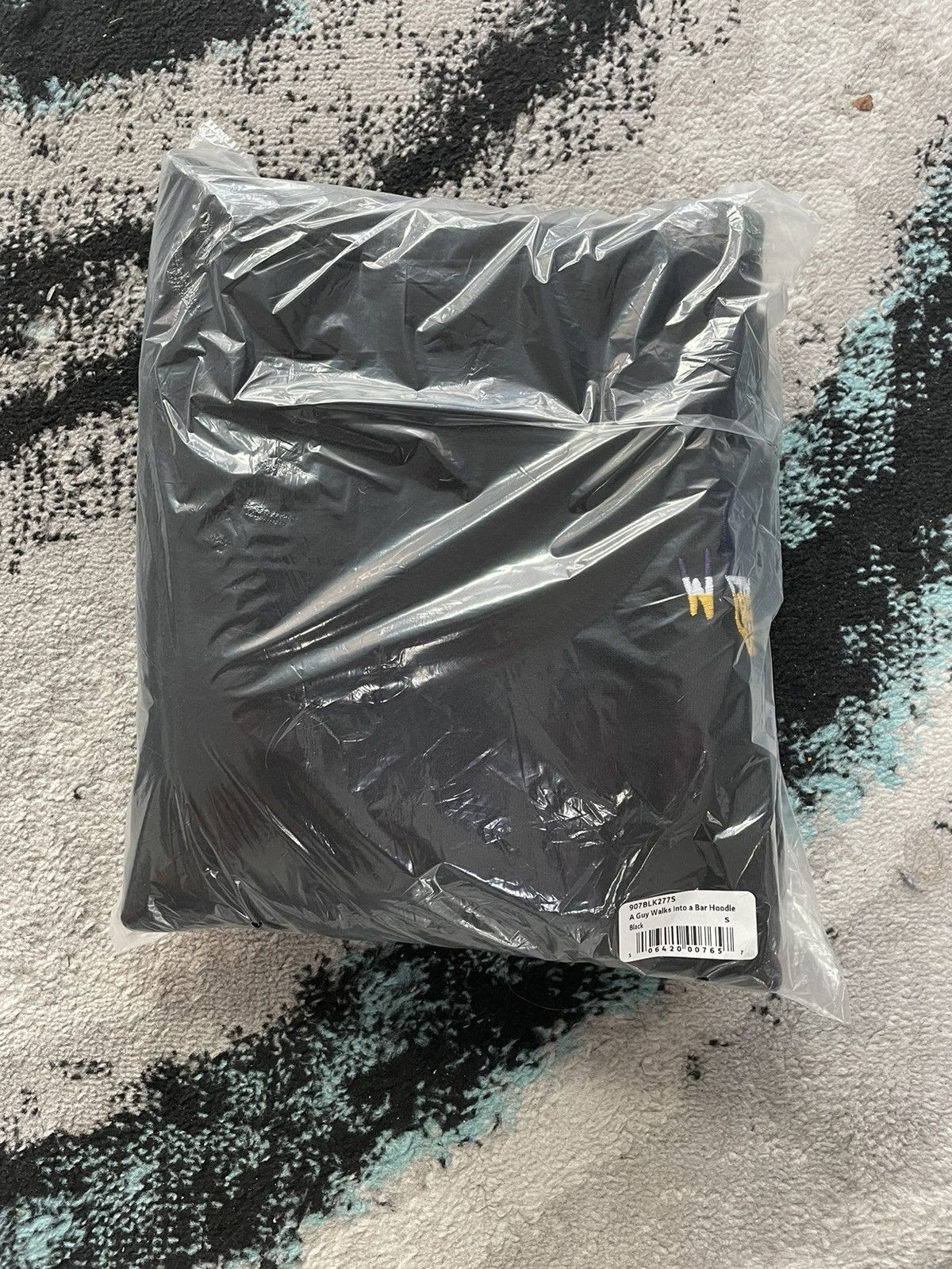 Warren Lotas Warren Lotas A Guy Walks Into A Bar Hoodie Size US S / EU 44-46 / 1 - 3 Thumbnail