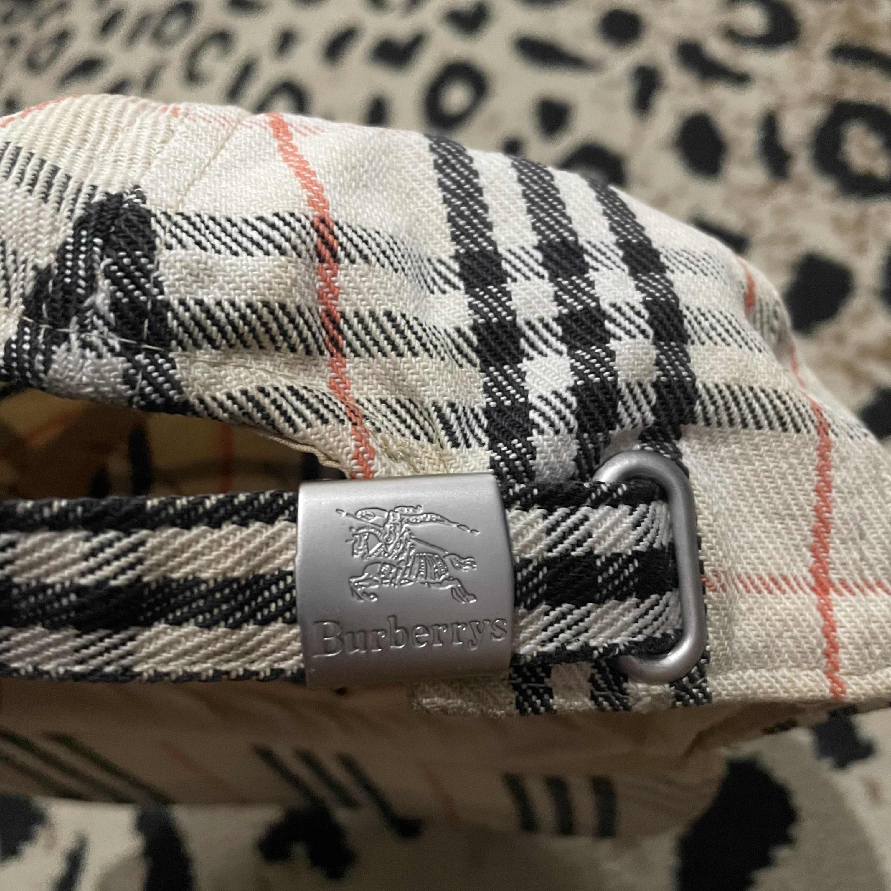 Burberry Burberry Hats Size ONE SIZE - 3 Thumbnail