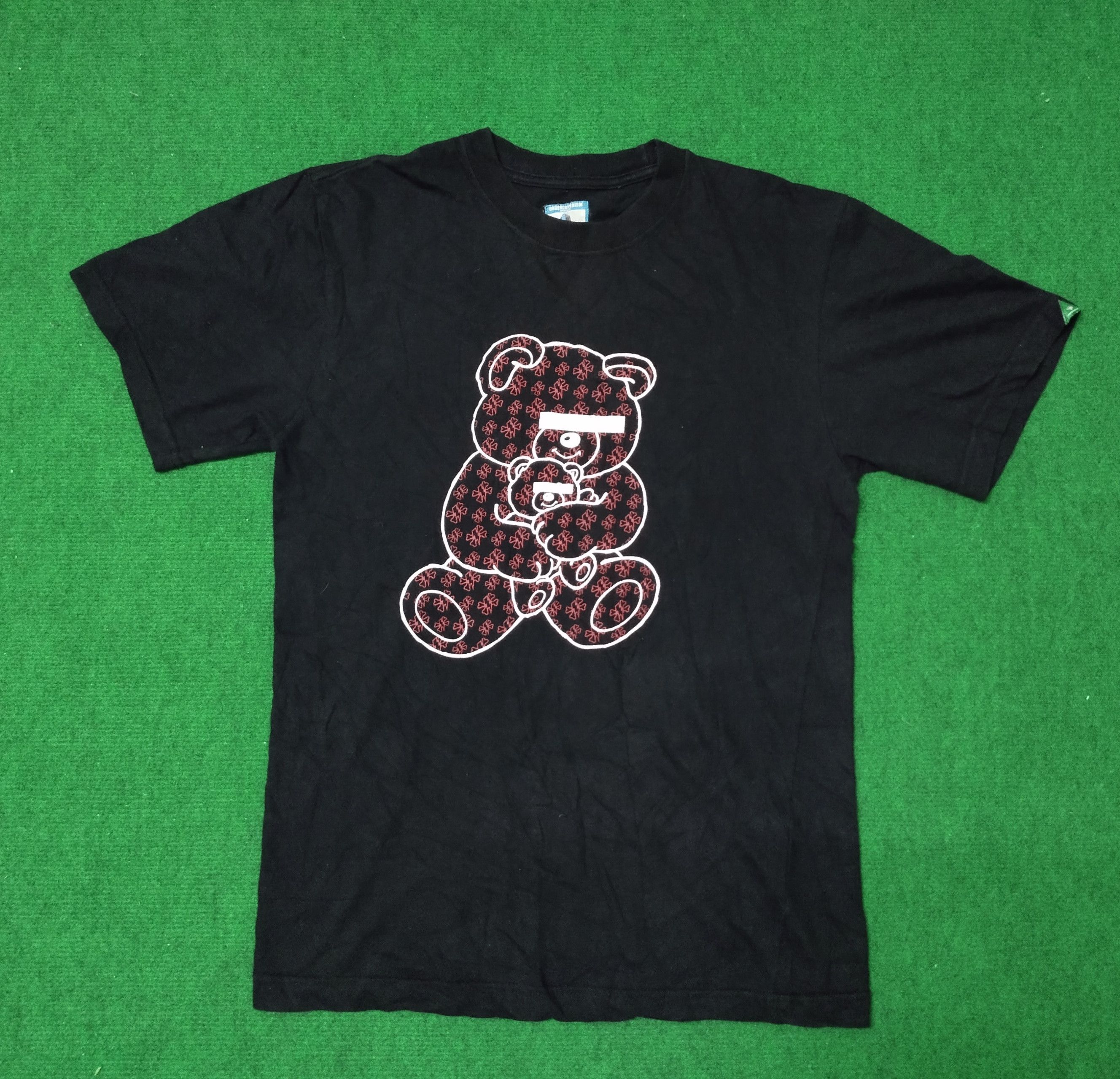 Jun Takahashi × Undercover Vintage Undercover Jun Takahashi Bear Big Logo Shirt Tee Size US M / EU 48-50 / 2 - 1 Thumbnail