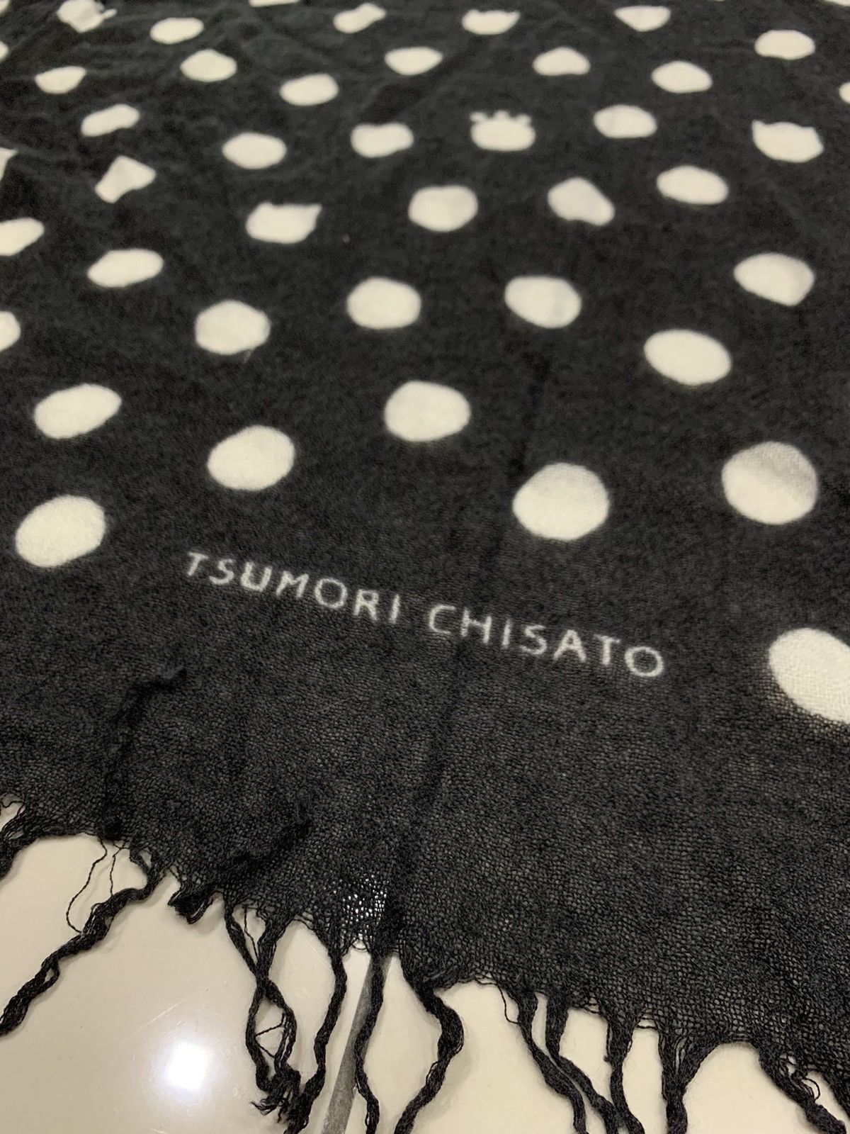 Issey Miyake TSUMORI CHISATO BY ISSEY MIYAKE POLKADOTS CASHMERE SCARF Size ONE SIZE - 4 Thumbnail
