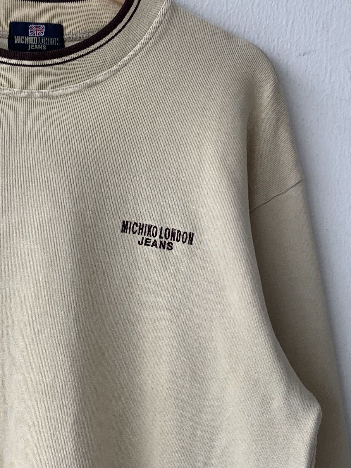 Michiko Koshino London Vintage Distressed Michiko London Embroidered Crewneck Size US M / EU 48-50 / 2 - 4 Thumbnail