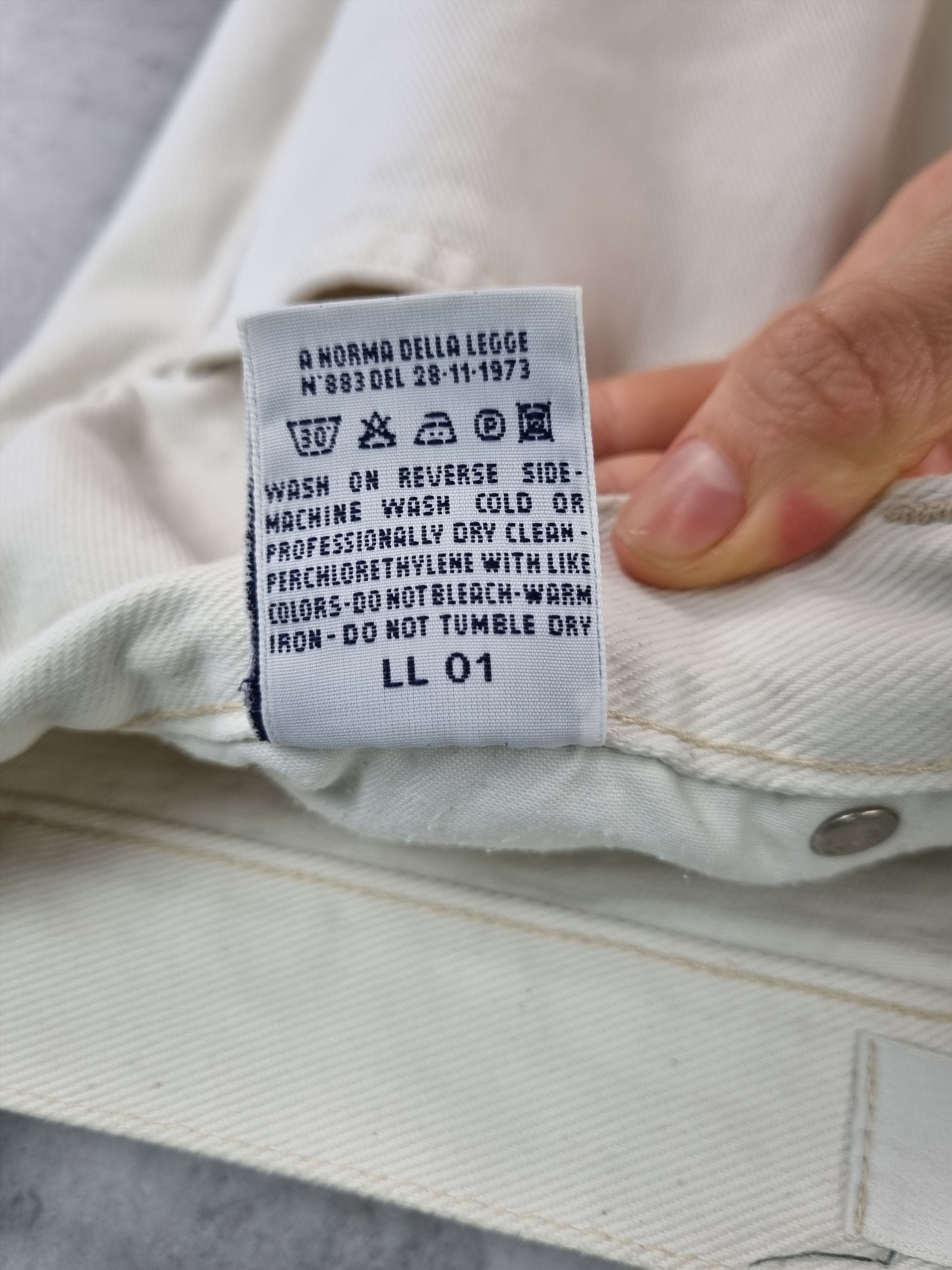 Versace × Versace Jeans Couture × Vintage Vintage Immaculate Versace Jeans Couture Rare White Denim Size US 32 / EU 48 - 7 Thumbnail