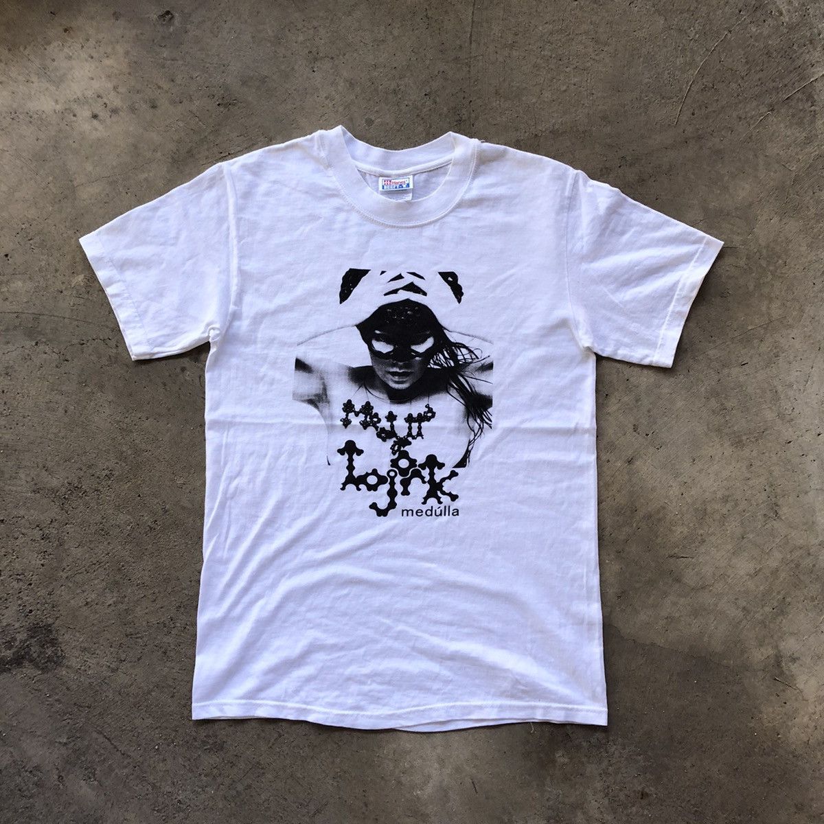 Band Tees BJORK Medulla Promo Album Shoegaze Band T-Shirt Size US S / EU 44-46 / 1 - 3 Thumbnail